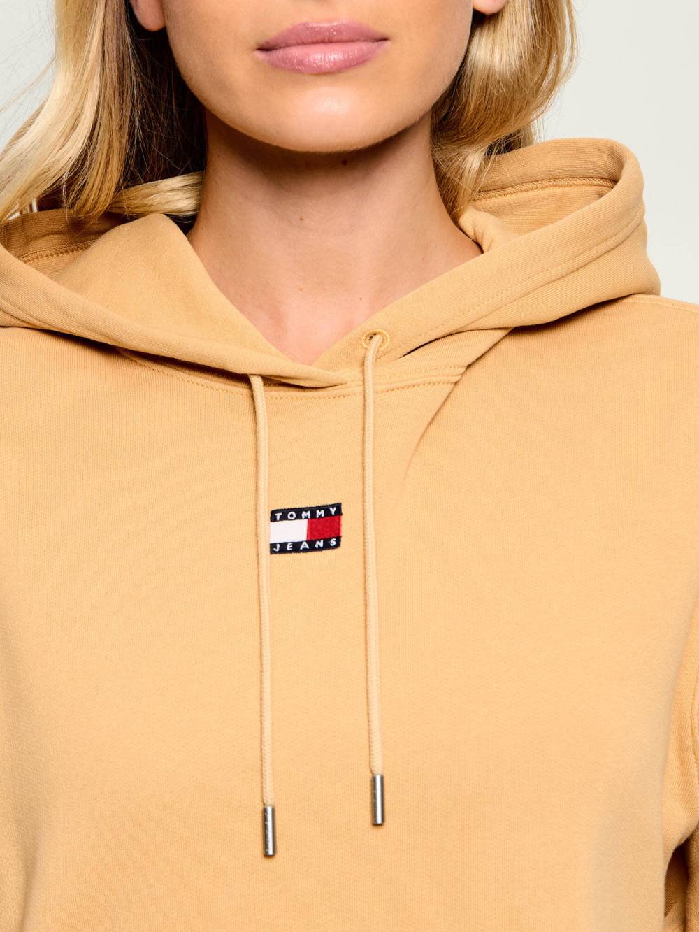 detail Tommy Jeans dámska béžová mikina