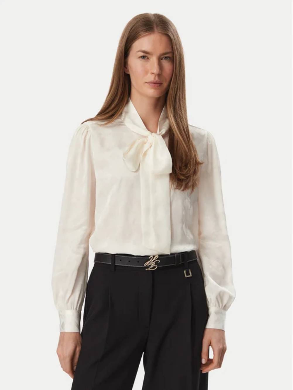detail Tommy Hilfiger dámska krémová blúzka