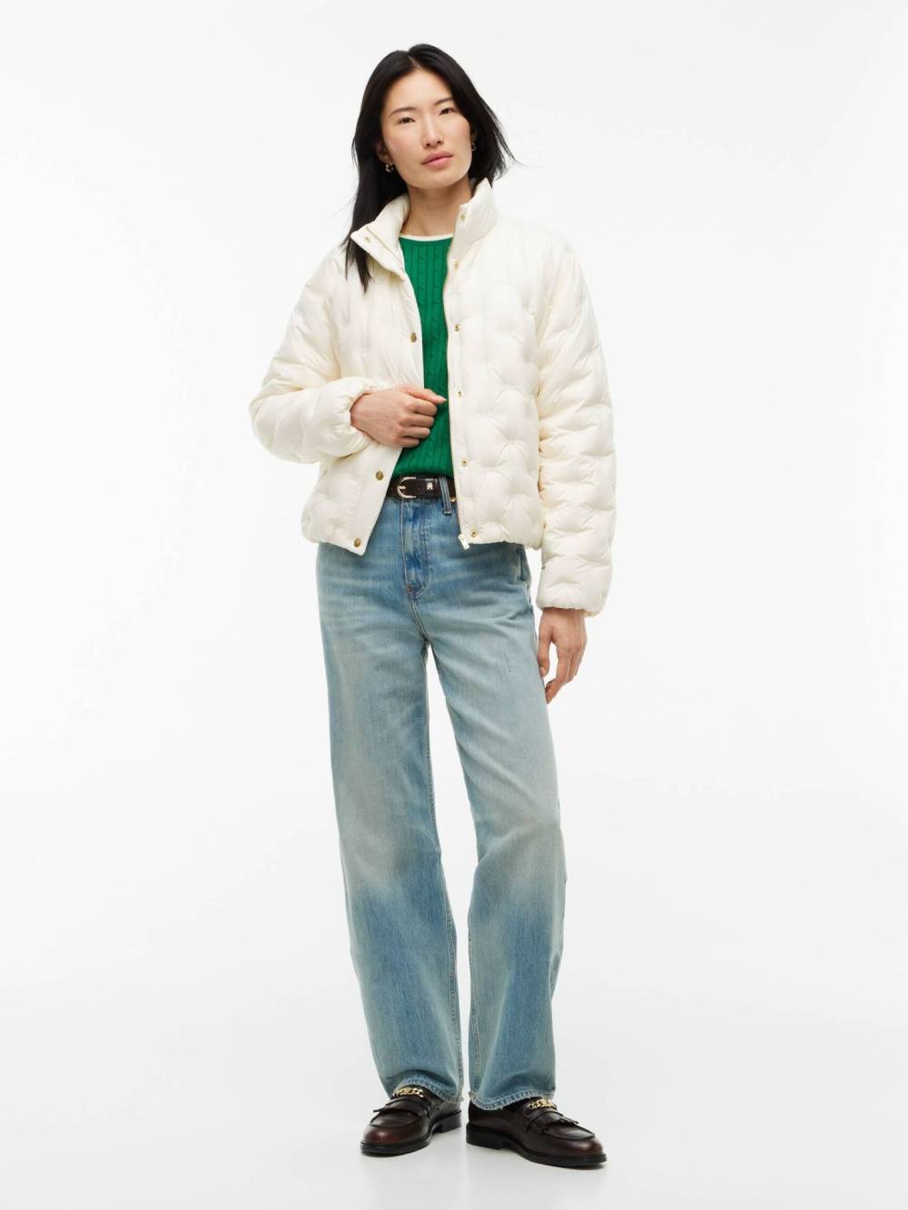 detail Tommy Hilfiger dámska perová krémová bunda