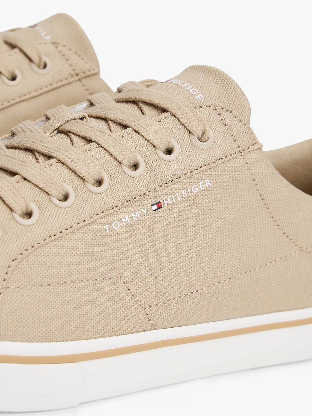 detail Tommy Hilfiger pánske béžové tenisky