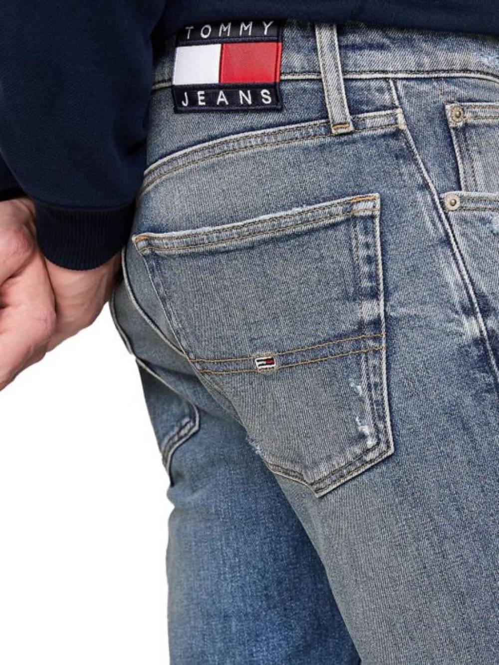 detail Tommy Jeans pánske modré džínsy