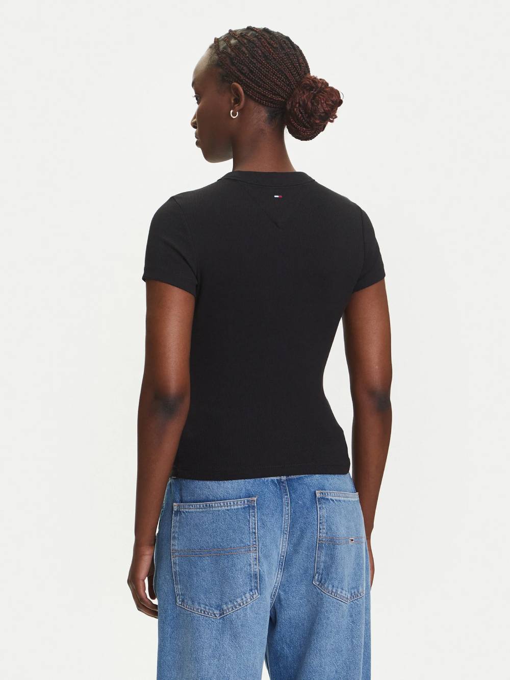 detail TJW SLIM SCRIPT LABEL SS TEE E