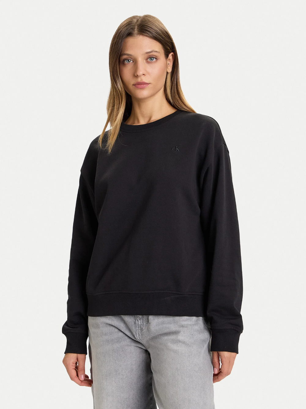 detail Calvin Klein dámska čierna mikina