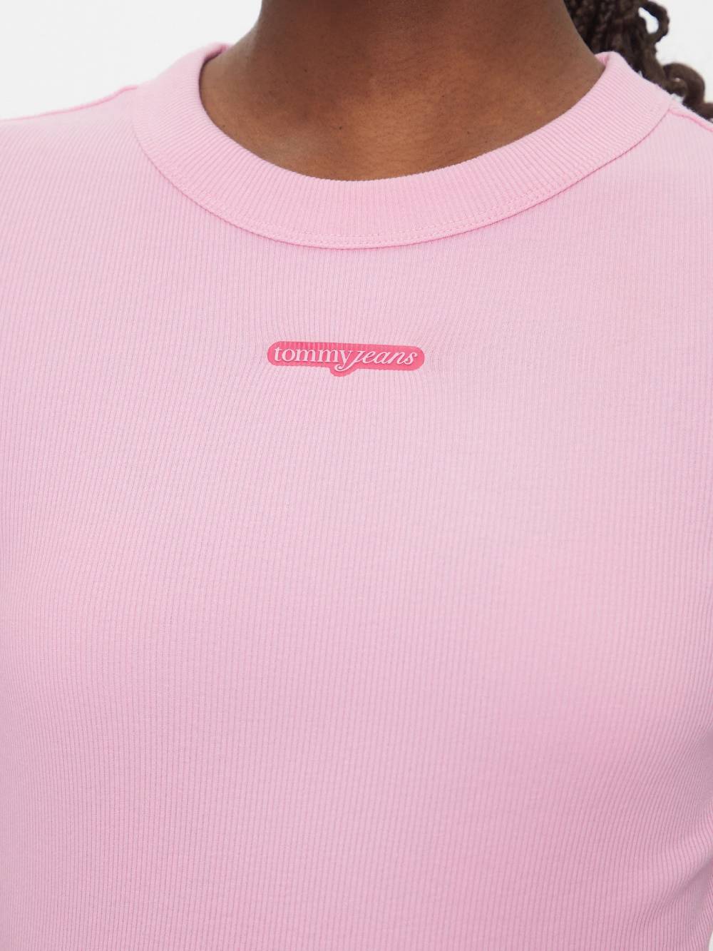 detail TJW SLIM SCRIPT LABEL SS TEE E