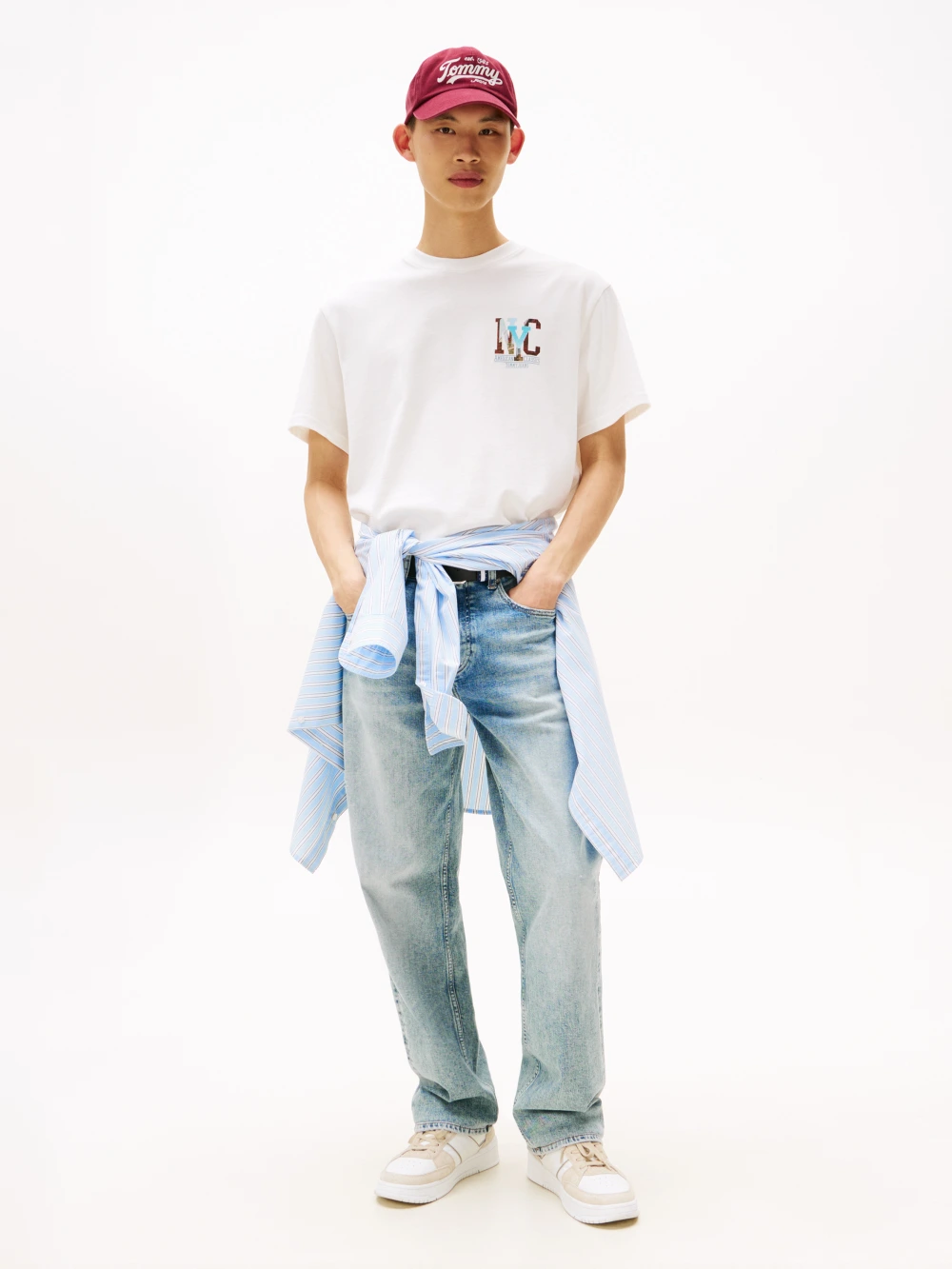 detail Tommy Jeans pánske biele tričko