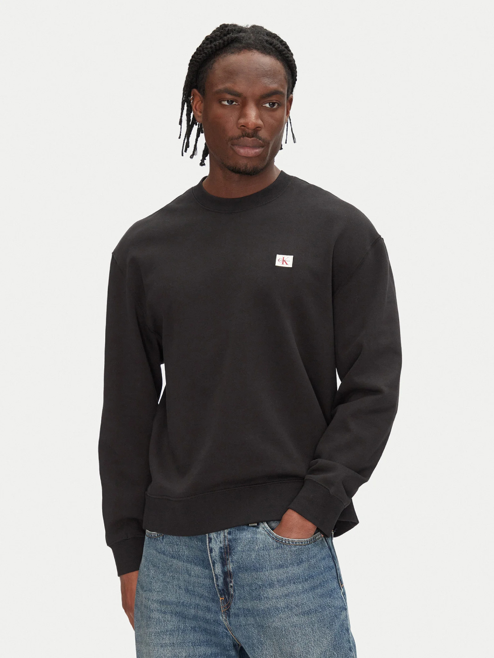 detail Calvin Klein pánska čierna mikina