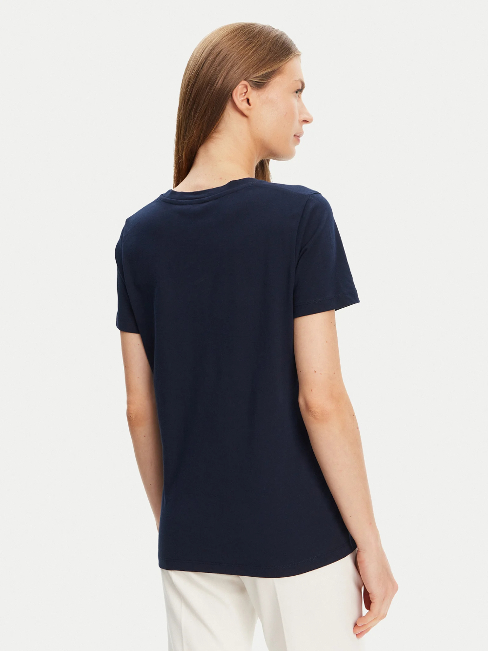 detail Tommy Hilfiger dámske tmavo modré tričko