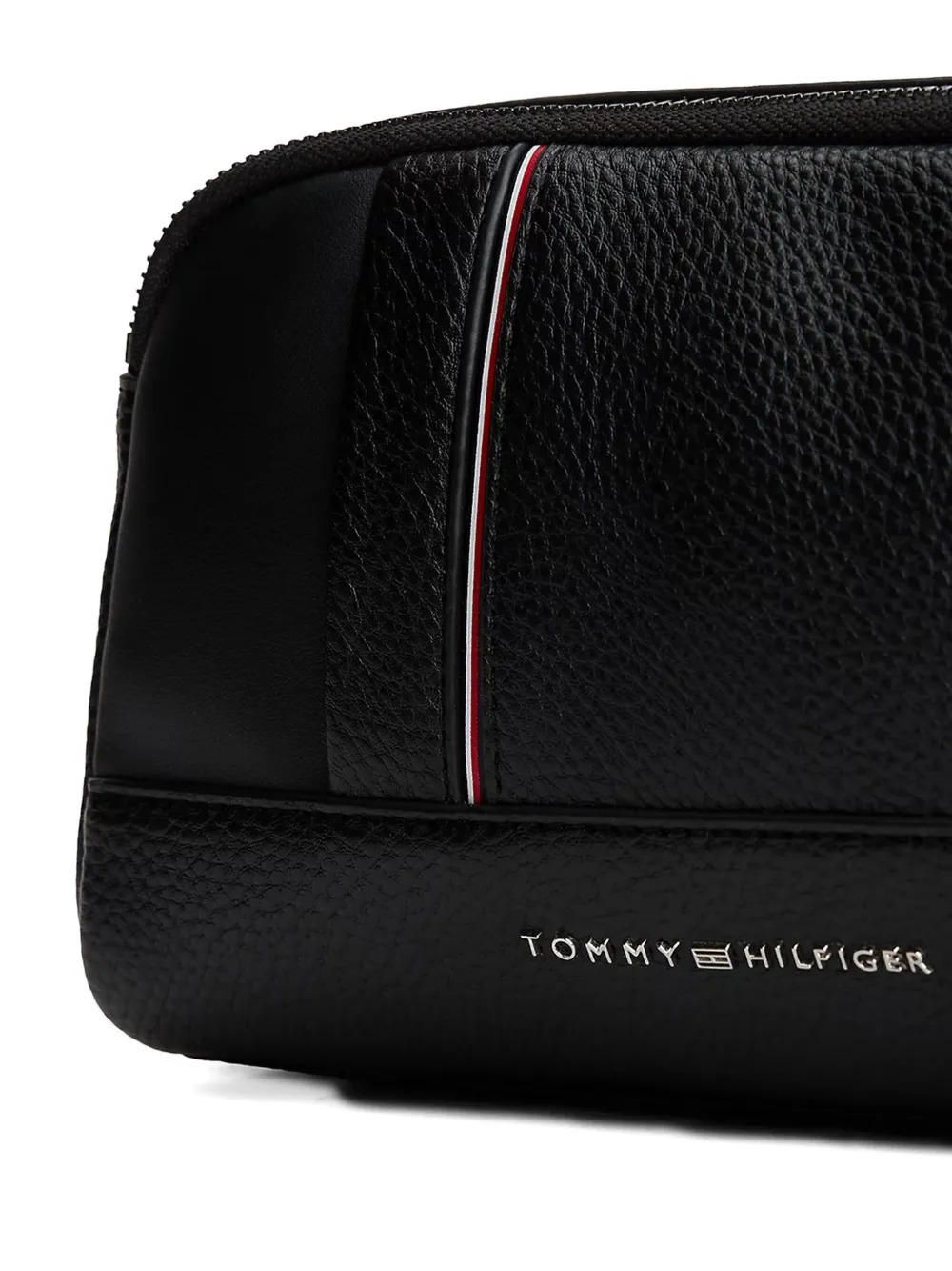 detail Tommy Hilfiger pánska čierna taška