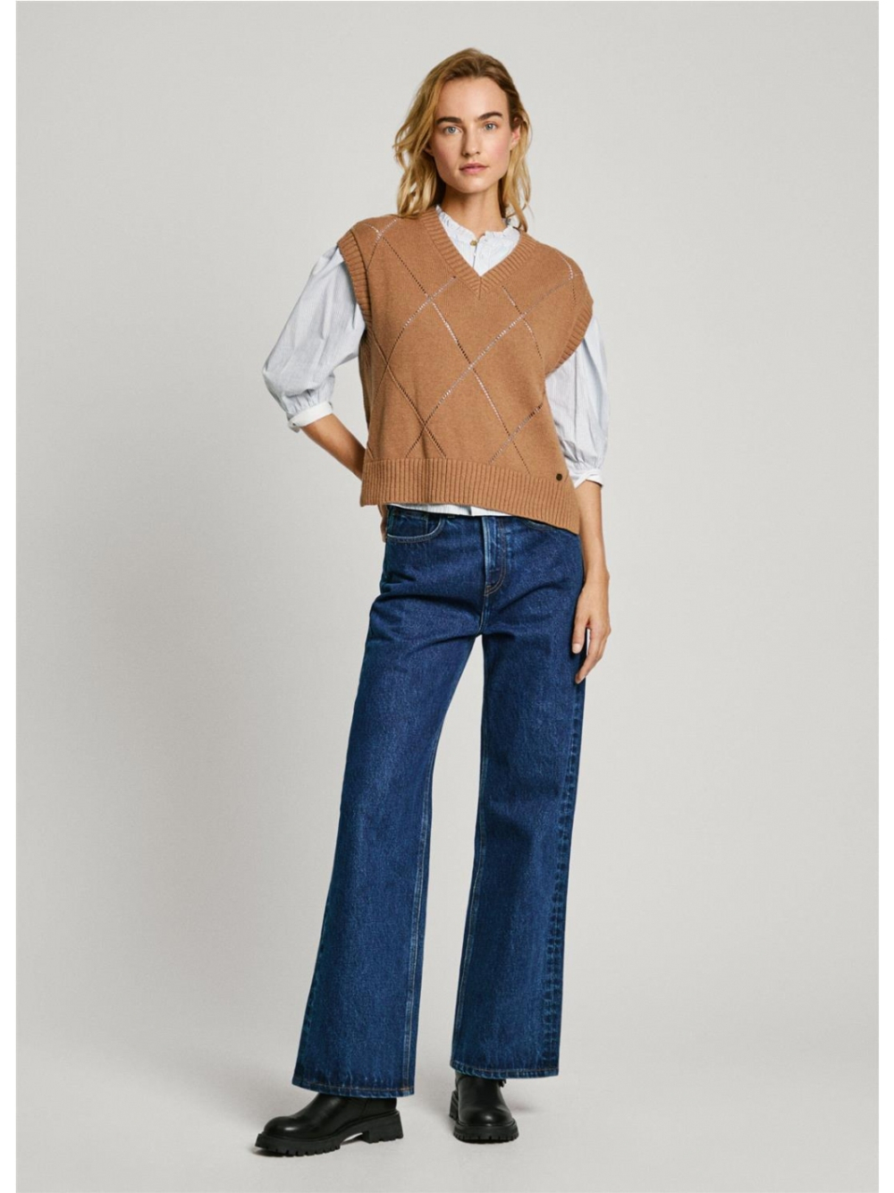 detail Pepe Jeans dámska vesta IDRIS