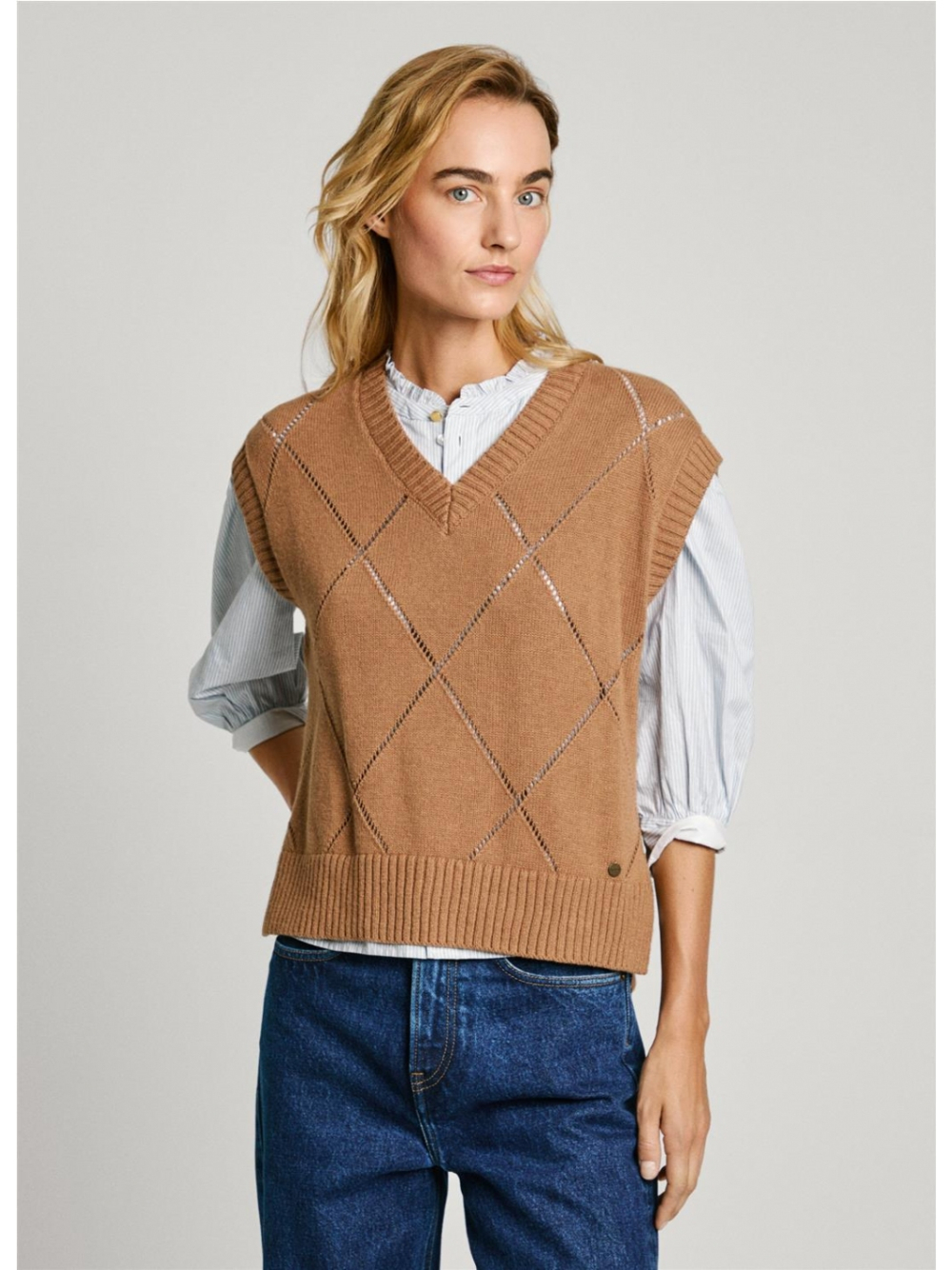 detail Pepe Jeans dámska vesta IDRIS
