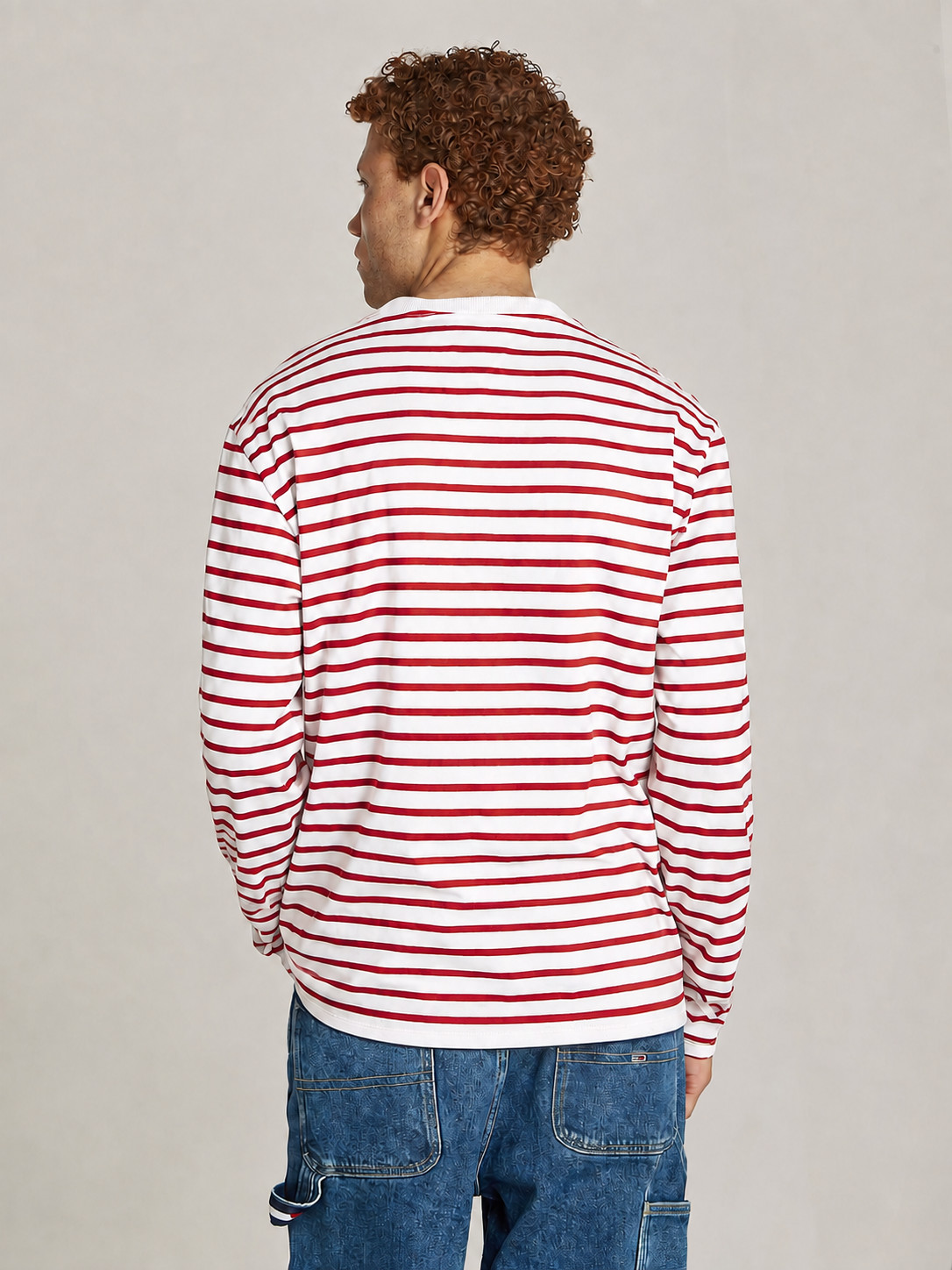detail Tommy Jeans pánske červenobiele tričko