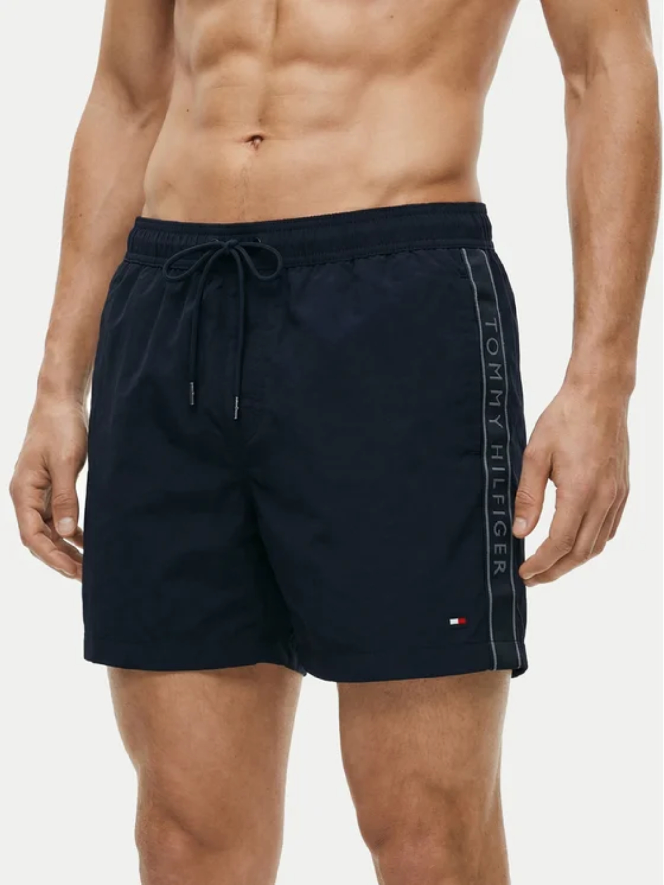 detail Tommy Hilfiger pánske tmavo modré plavky