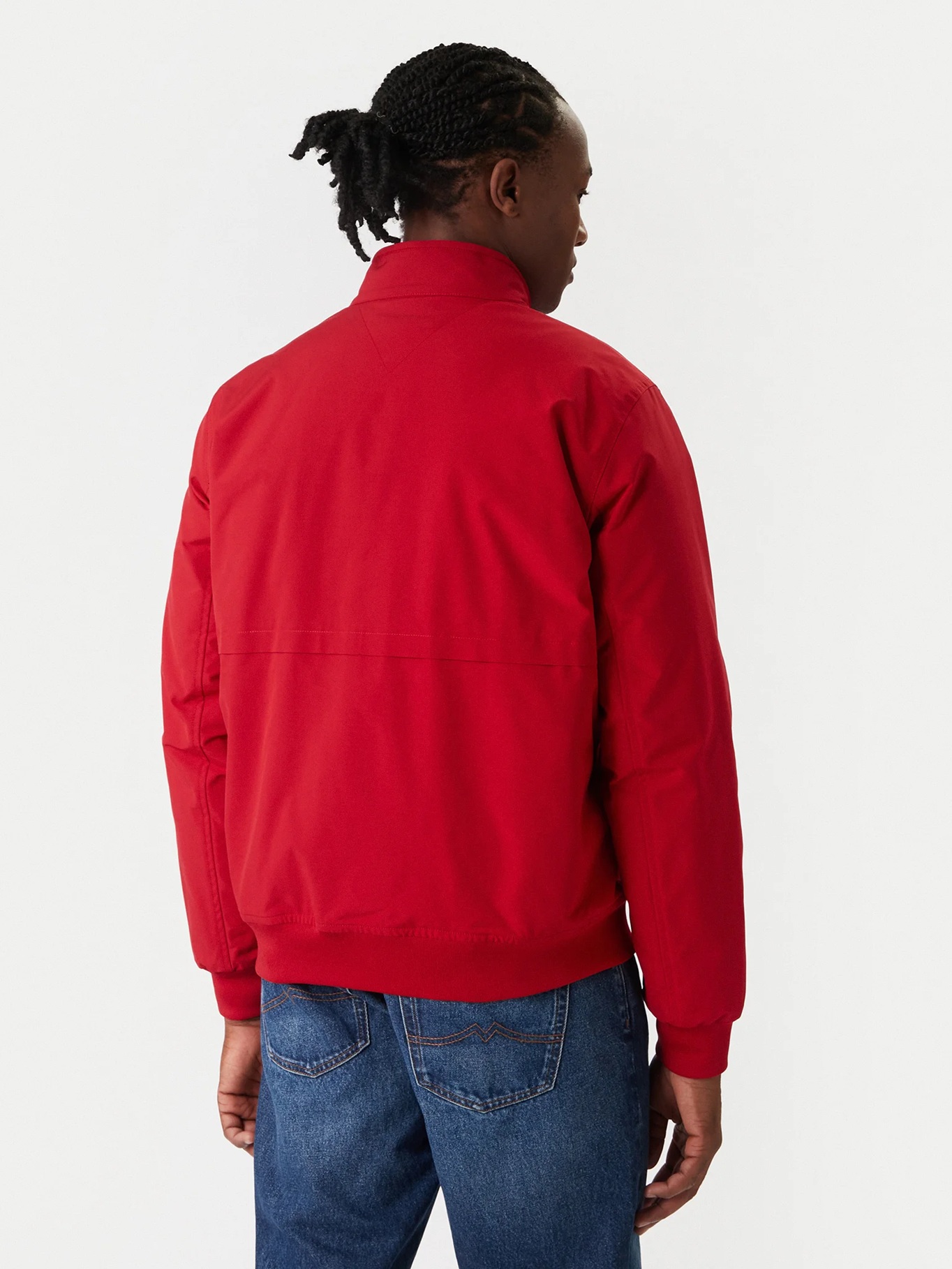 detail Tommy Hilfiger pánska červená bunda