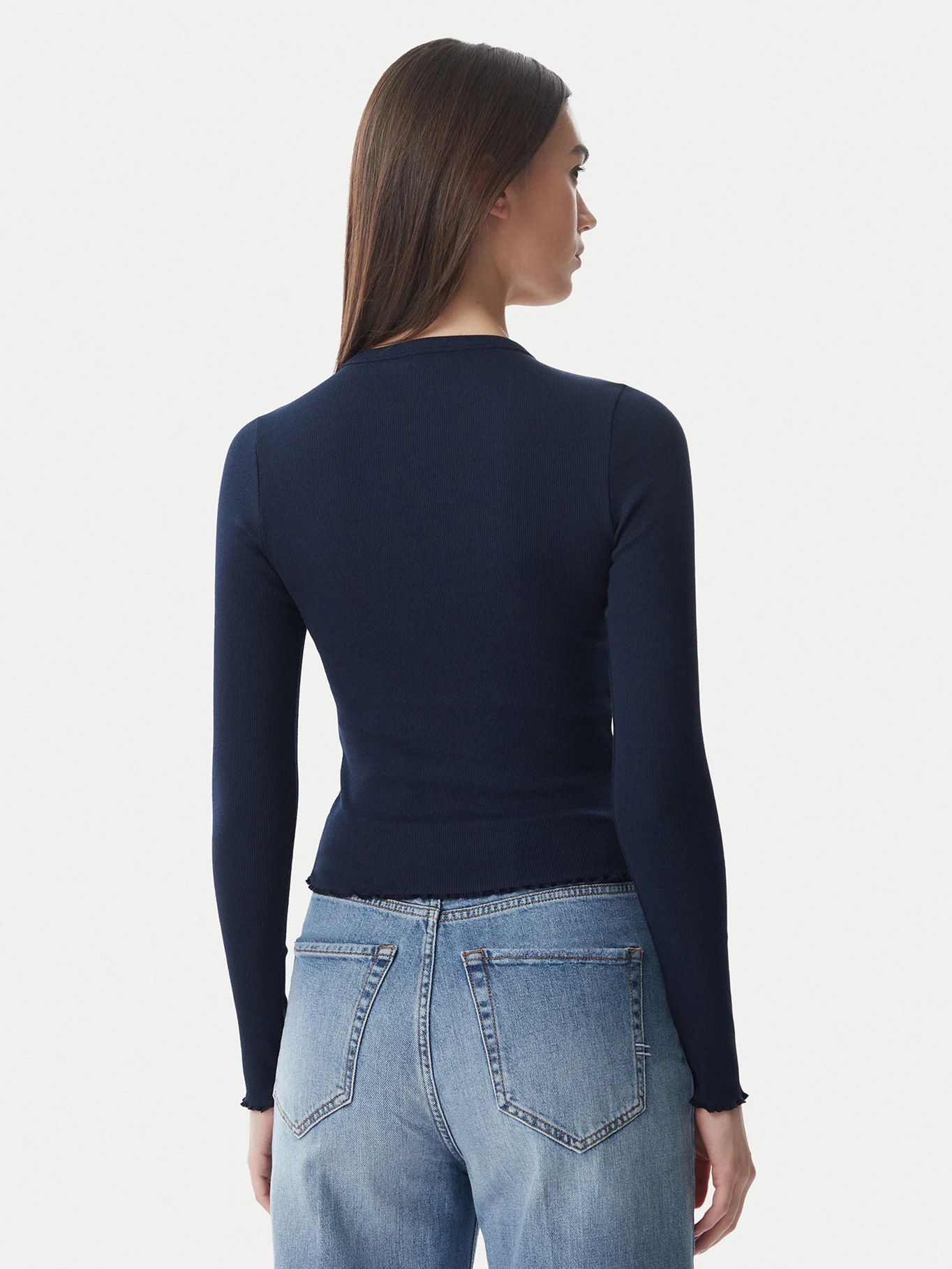 detail Tommy Jeans dámske tmavo modré tričko