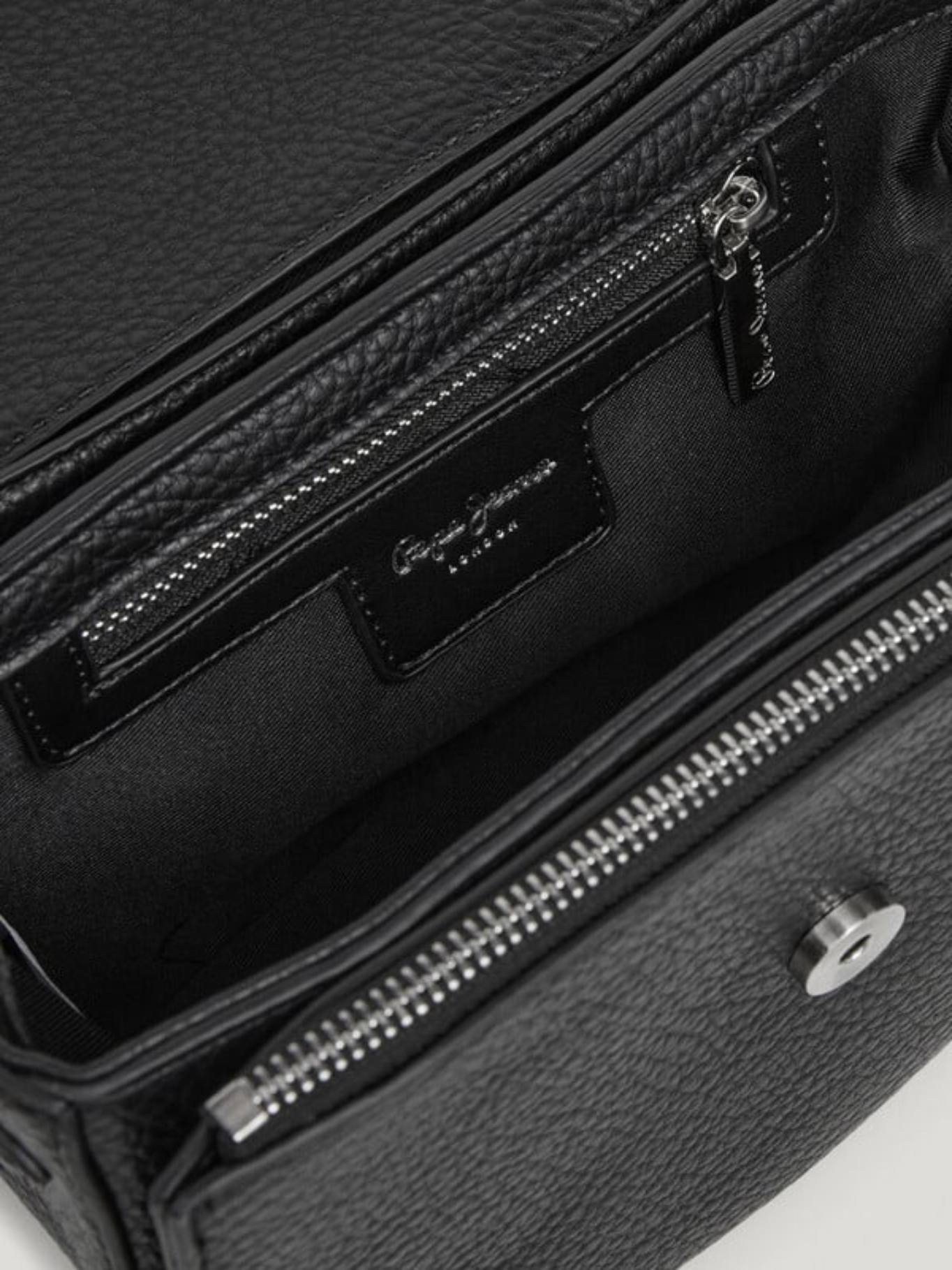 detail Pepe Jeans dámska čierna kabelka