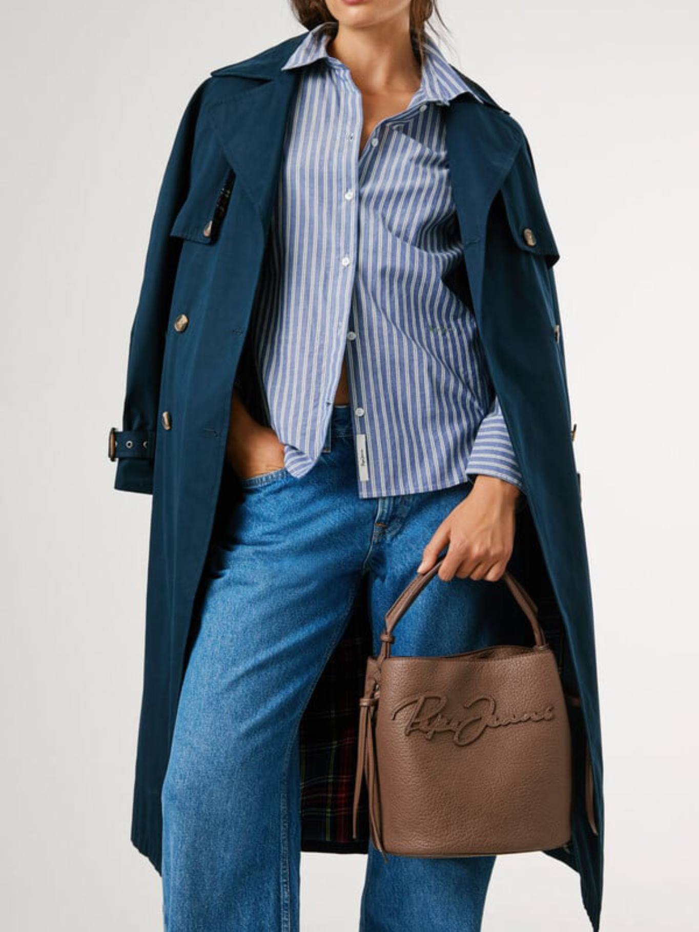 detail Pepe Jeans dámska hnedá kabelka