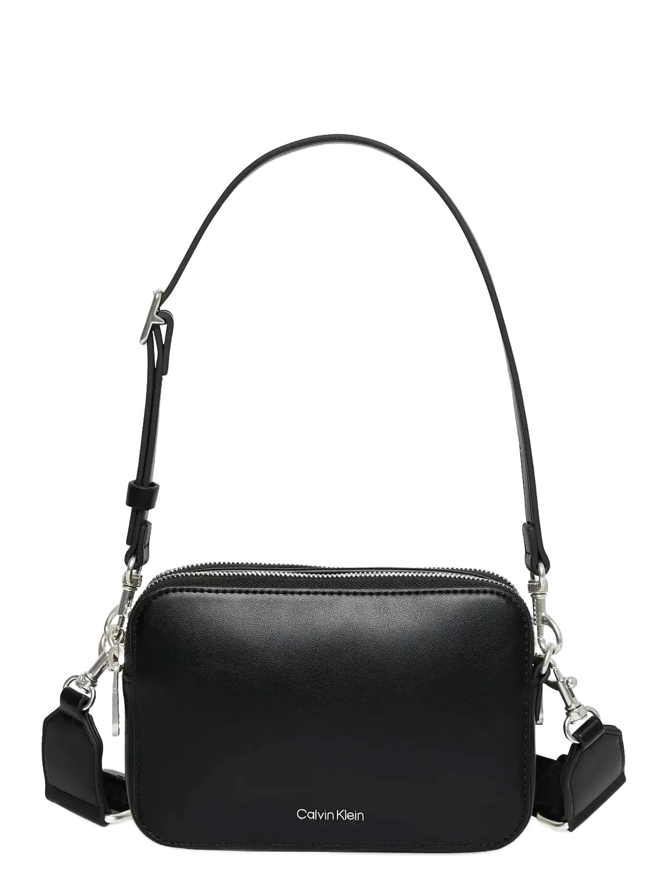 detail Calvin Klein dámska čierna kabelka