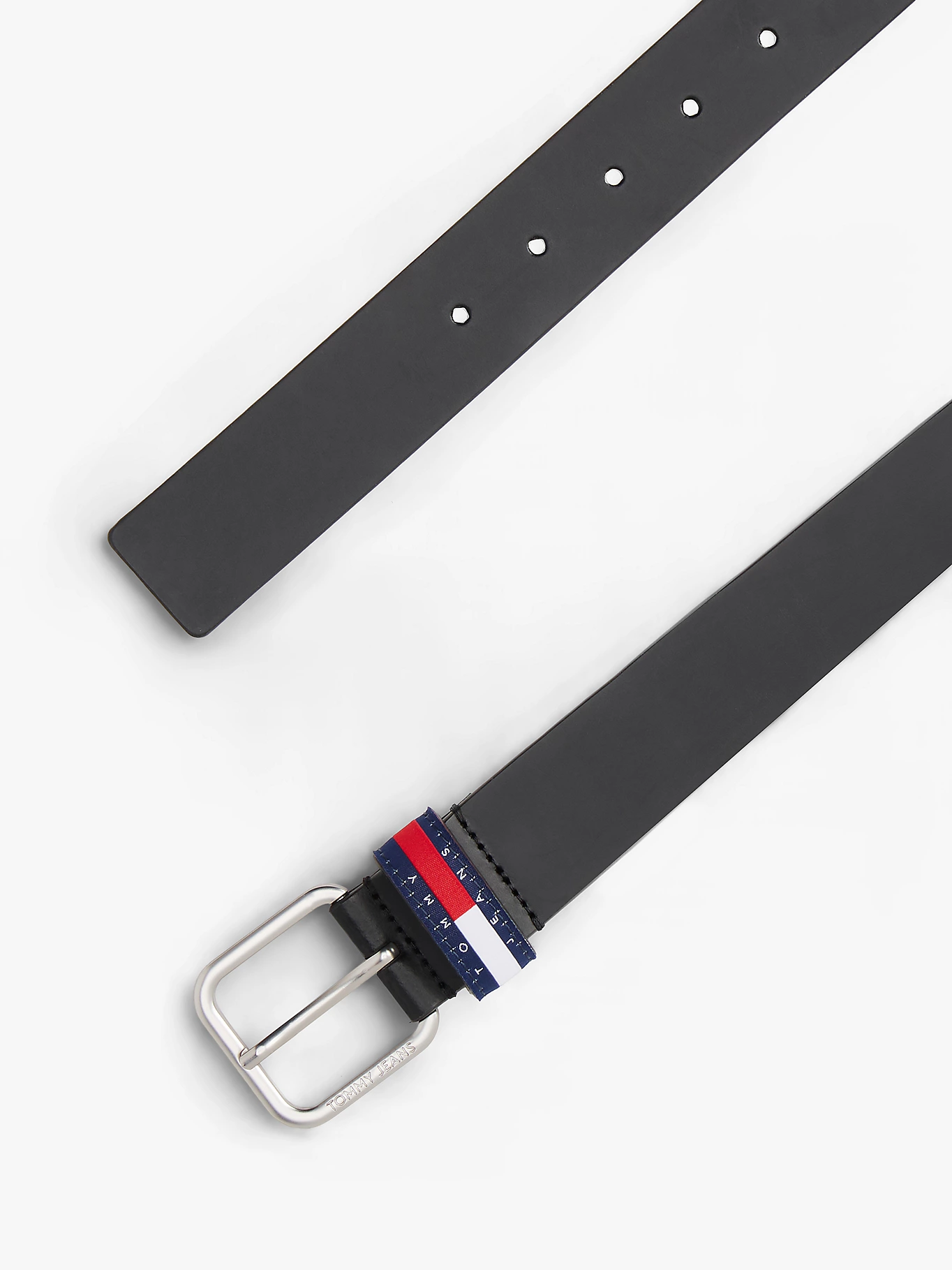 detail Tommy Jeans pánsky čierny opasok