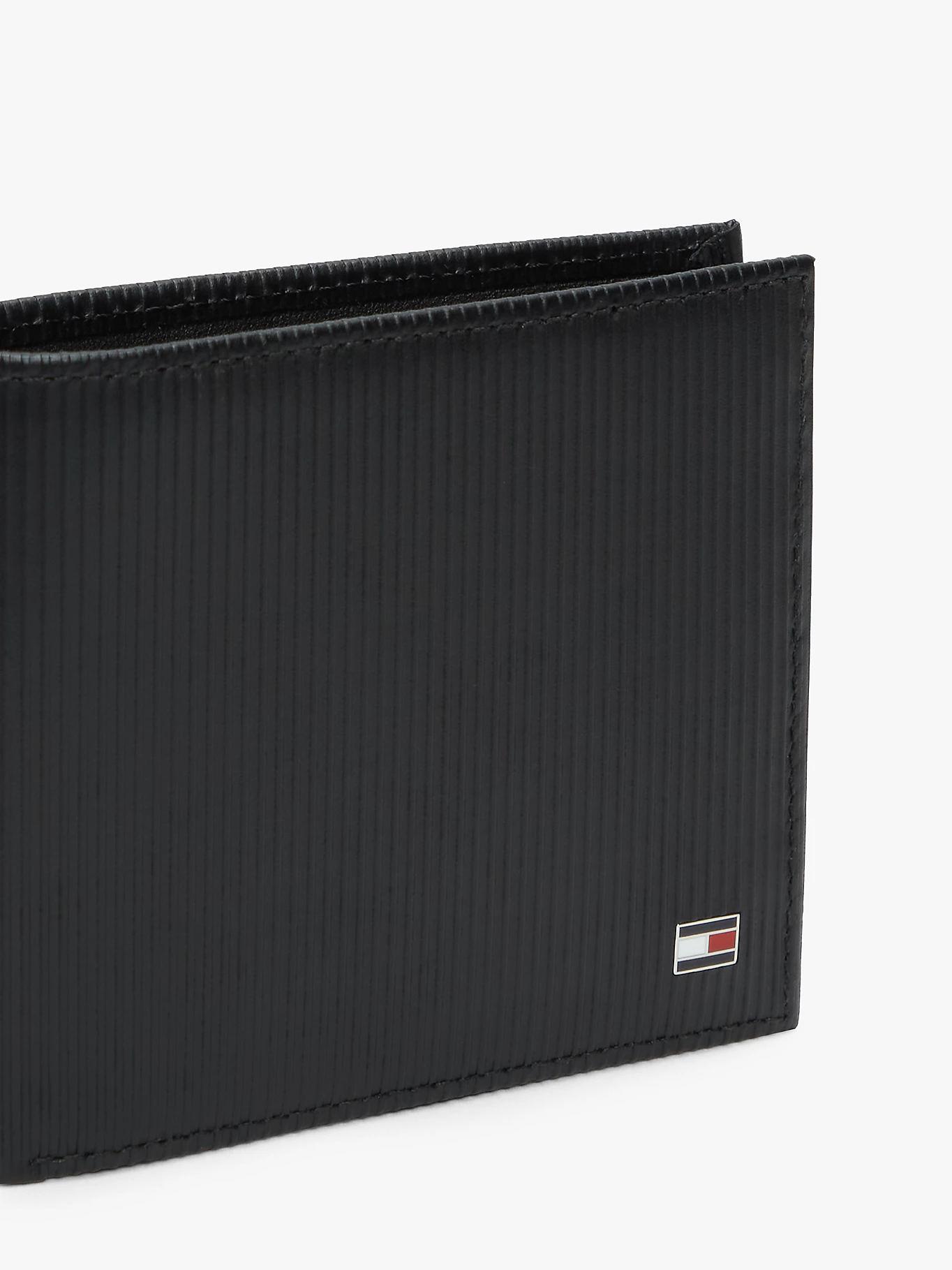 detail Tommy Hilfiger pánska čierna peňaženka