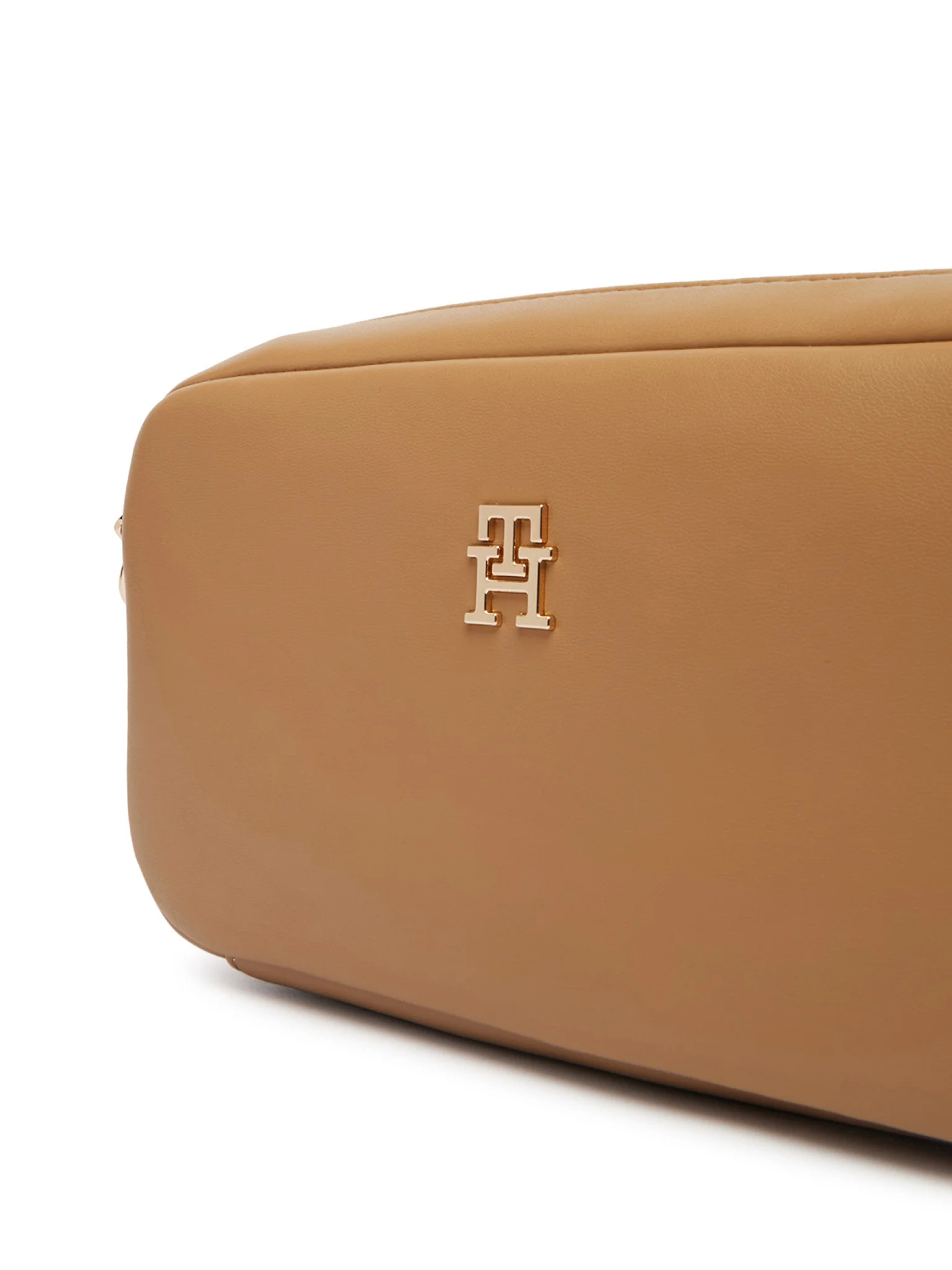 detail Tommy Hilfiger dámska hnedá kabelka