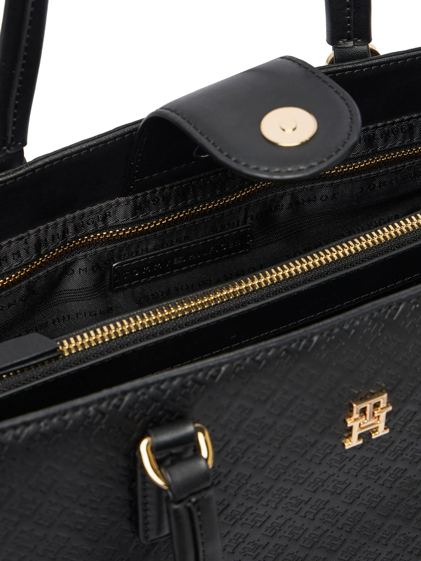 detail Tommy Hilfiger dámska čierna kabelka