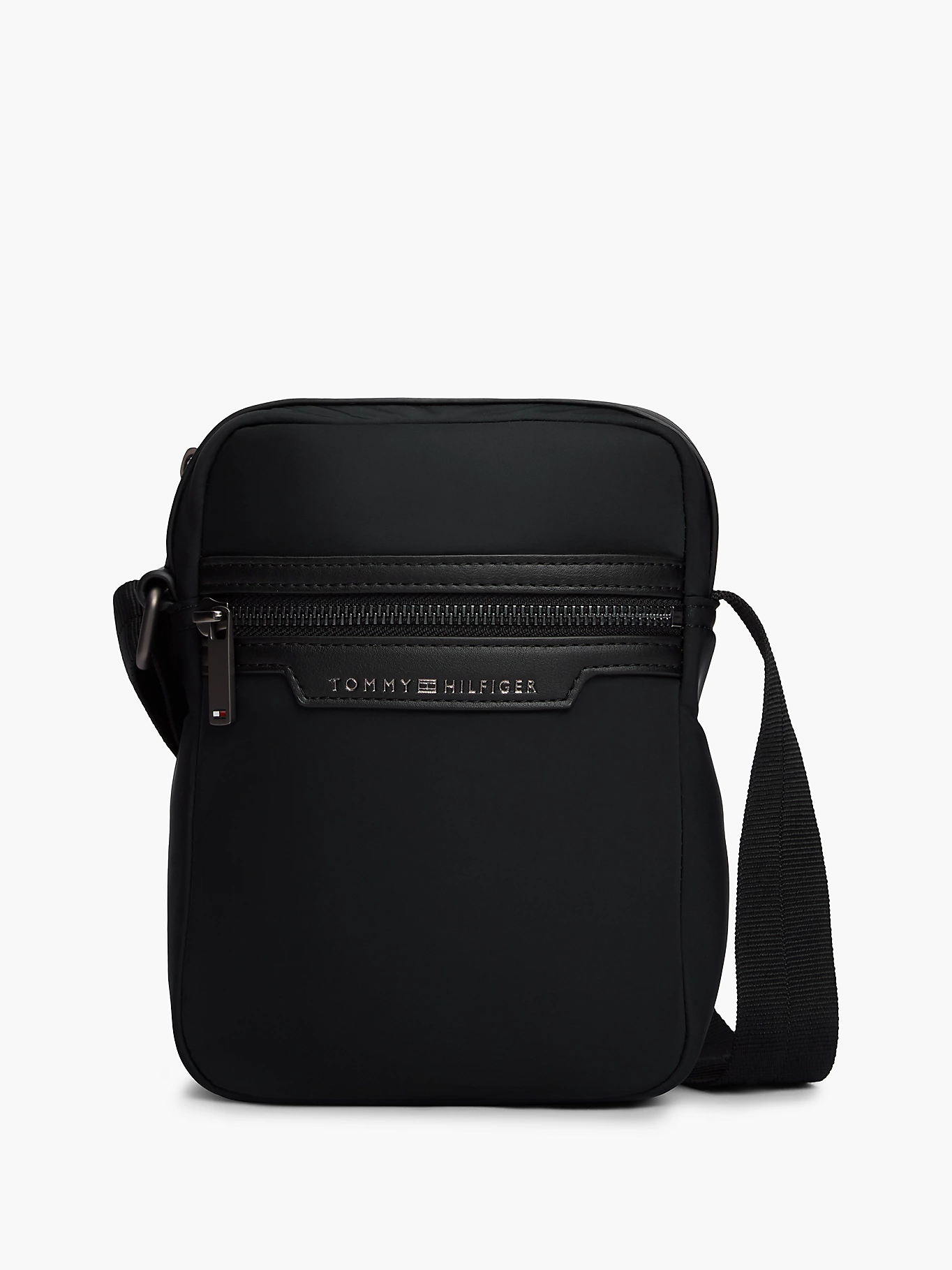 detail Tommy Hilfiger pánska čierna taška cez rameno