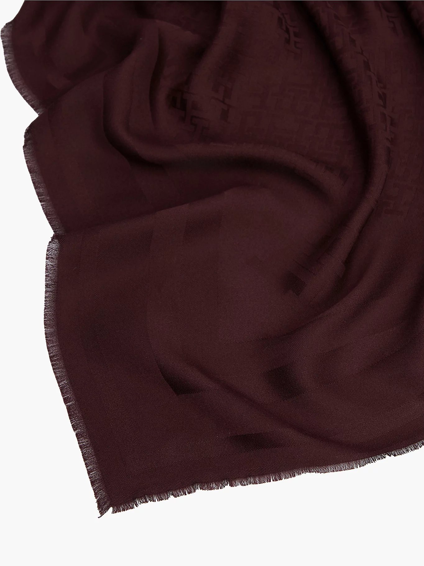 detail Tommy Hilfiger dámsky tmavo vínový šál