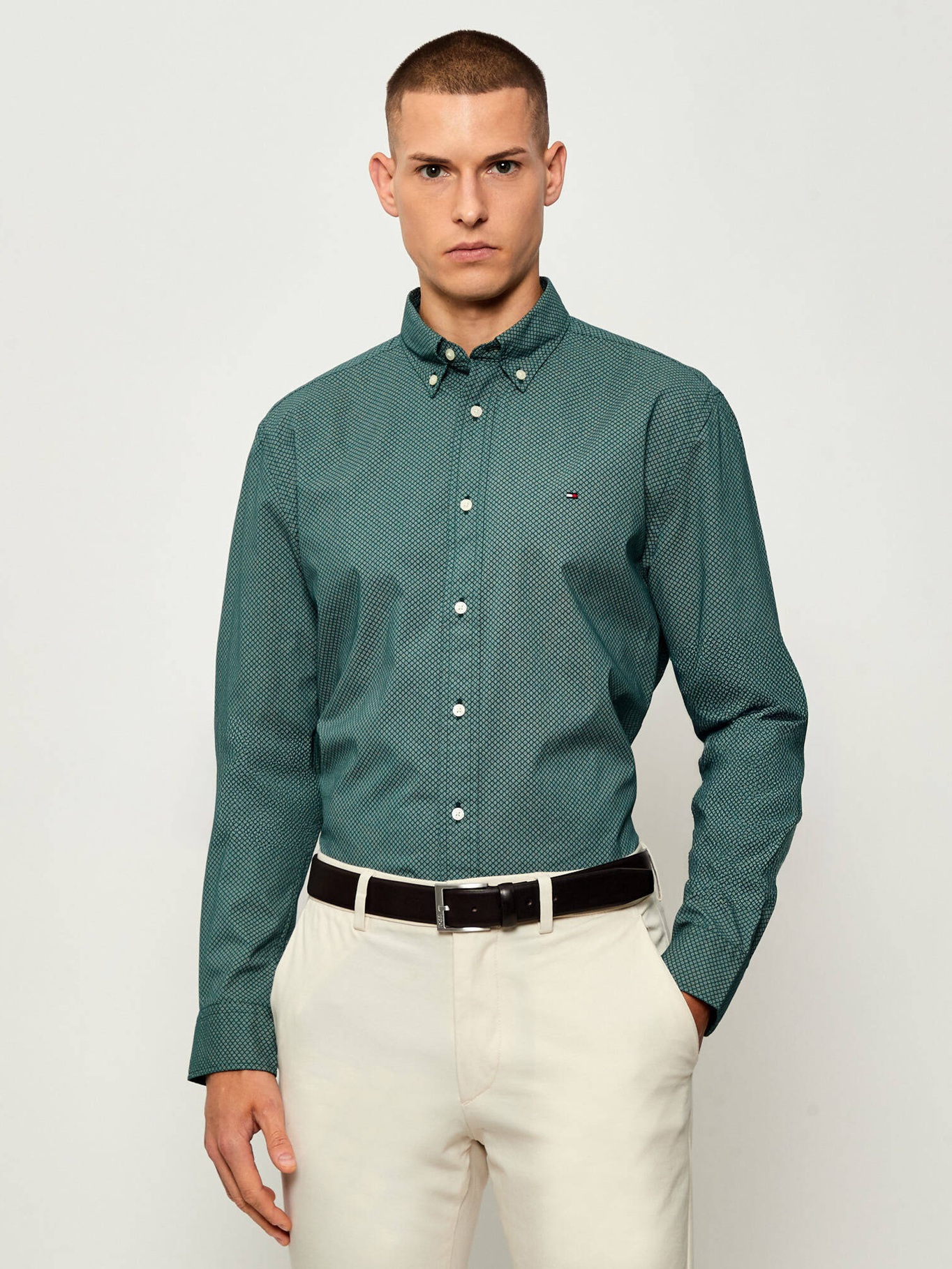 detail Tommy Hilfiger pánska zelená košeľa