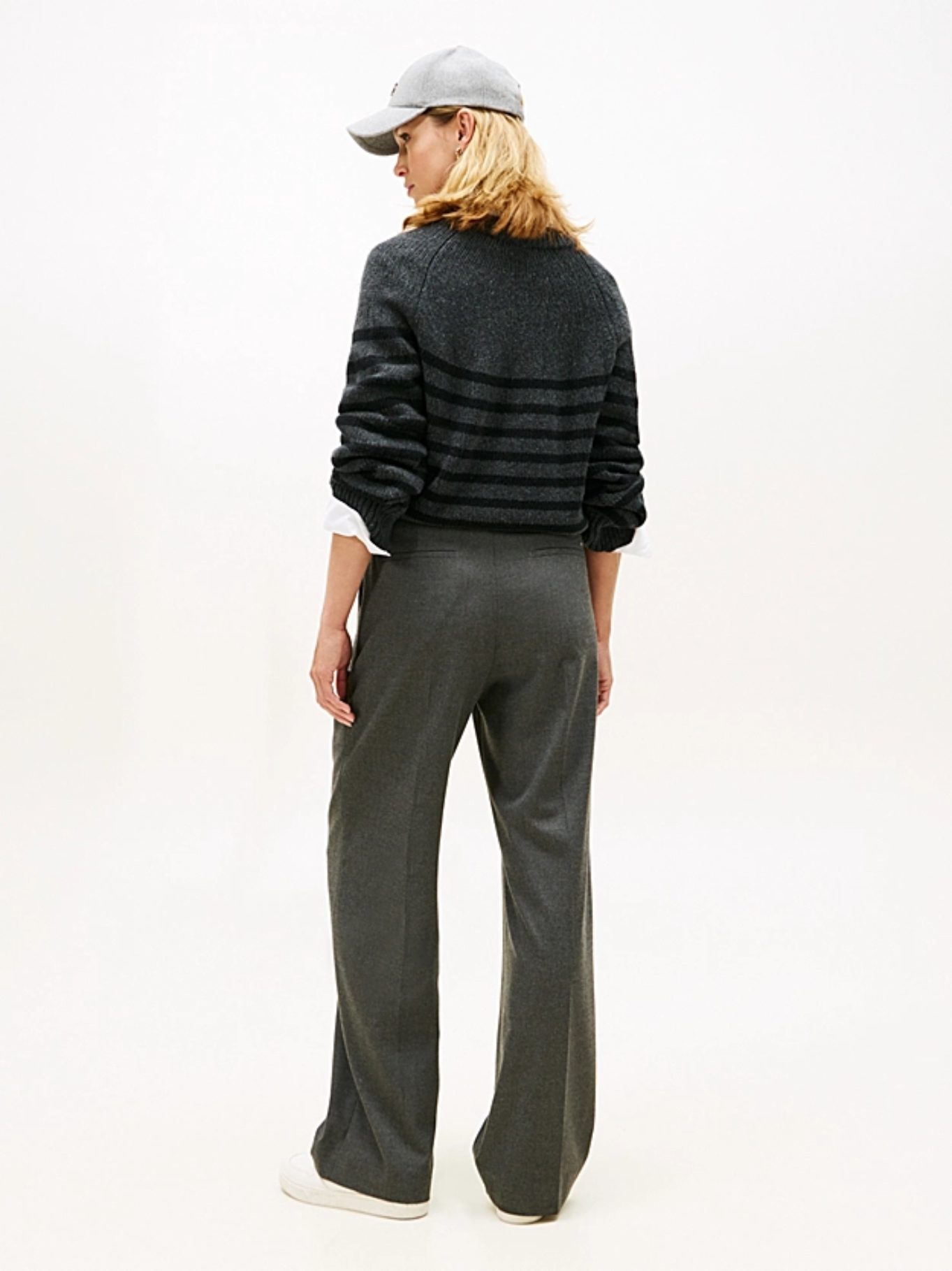 detail FLANNEL RELAXED STRAIGHT PANT