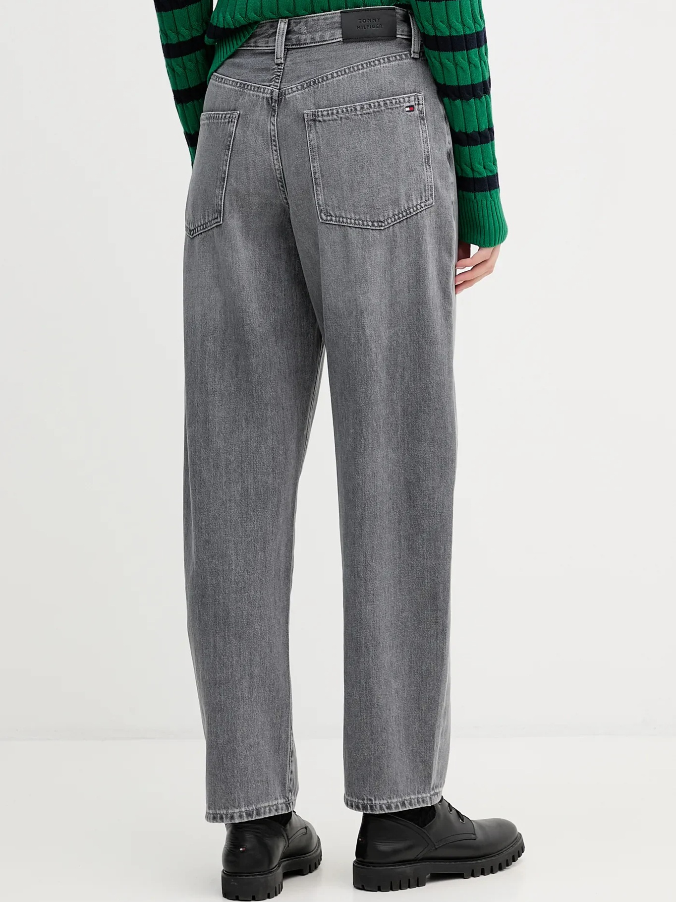 detail Tommy Hilfiger dámske šedé džínsy