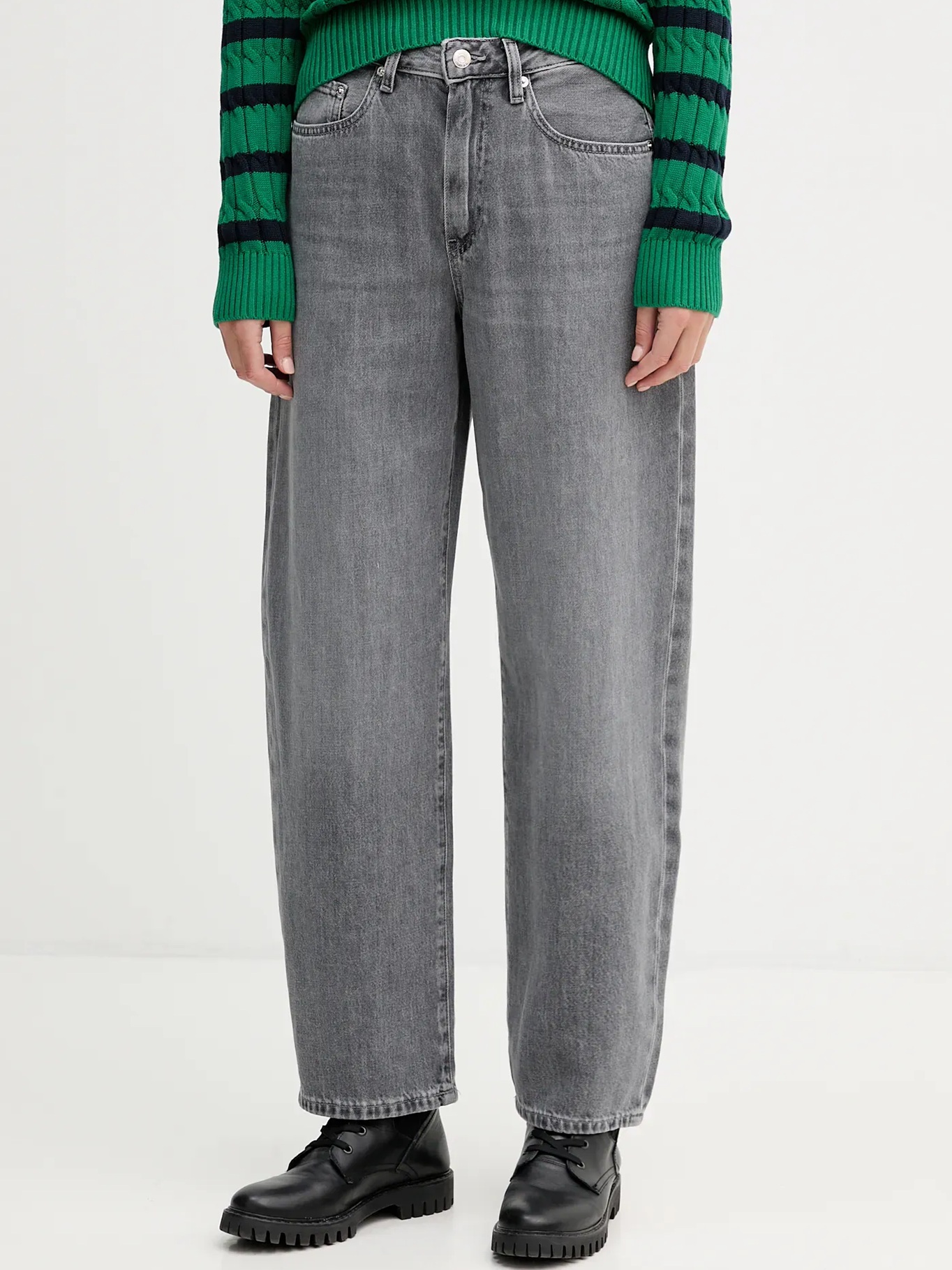 detail Tommy Hilfiger dámske šedé džínsy