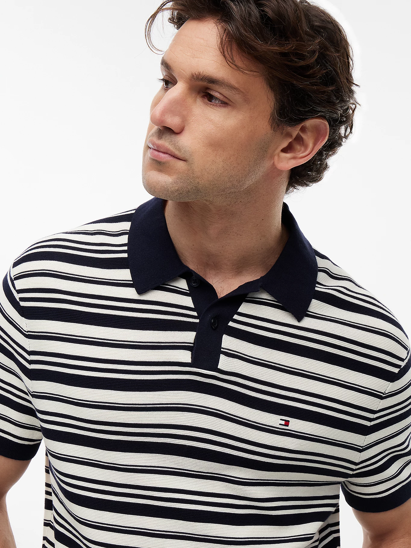 detail Tommy Hilfiger pánske pruhované polo tričko