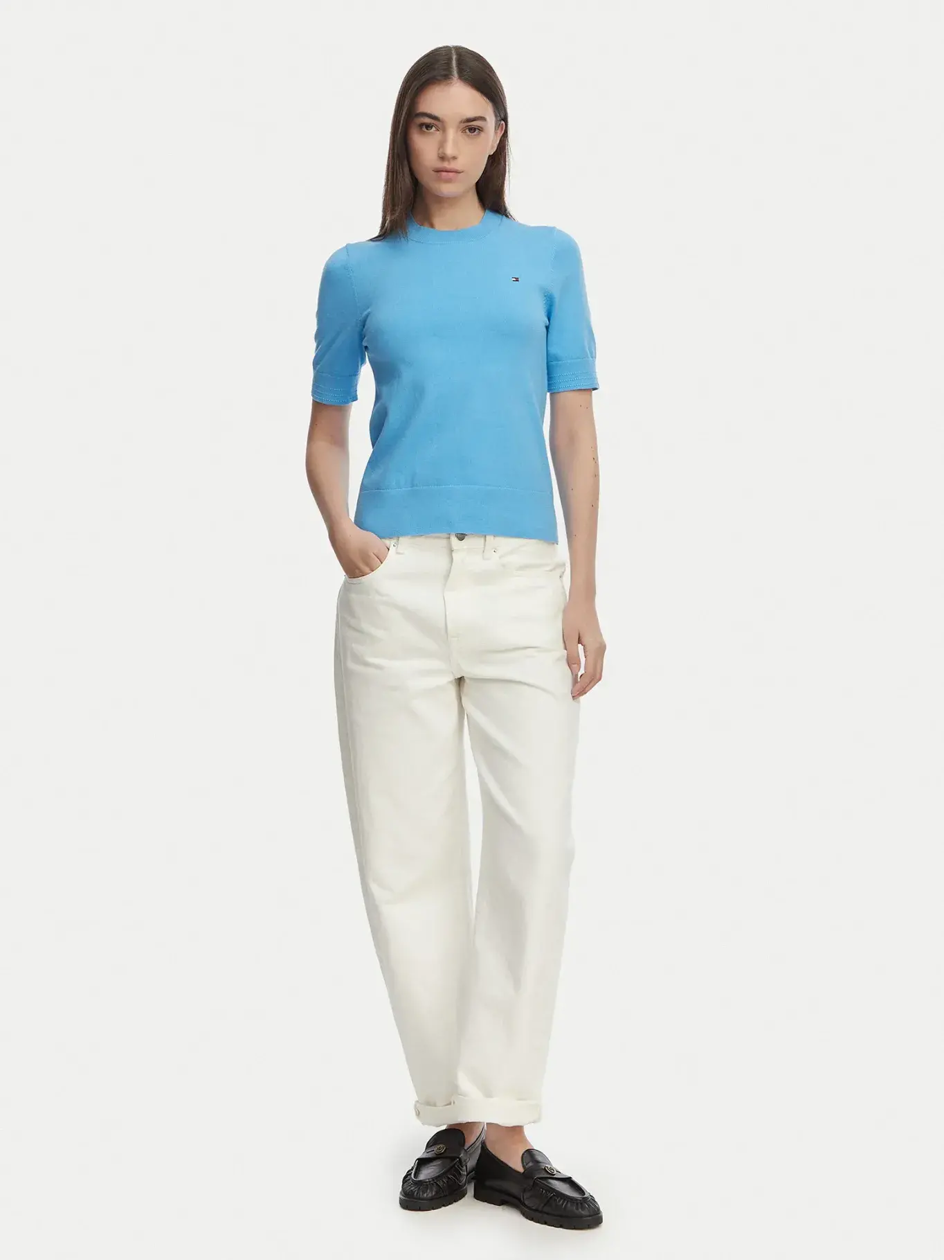 detail Tommy Hilfiger dámsky modrý svetrík