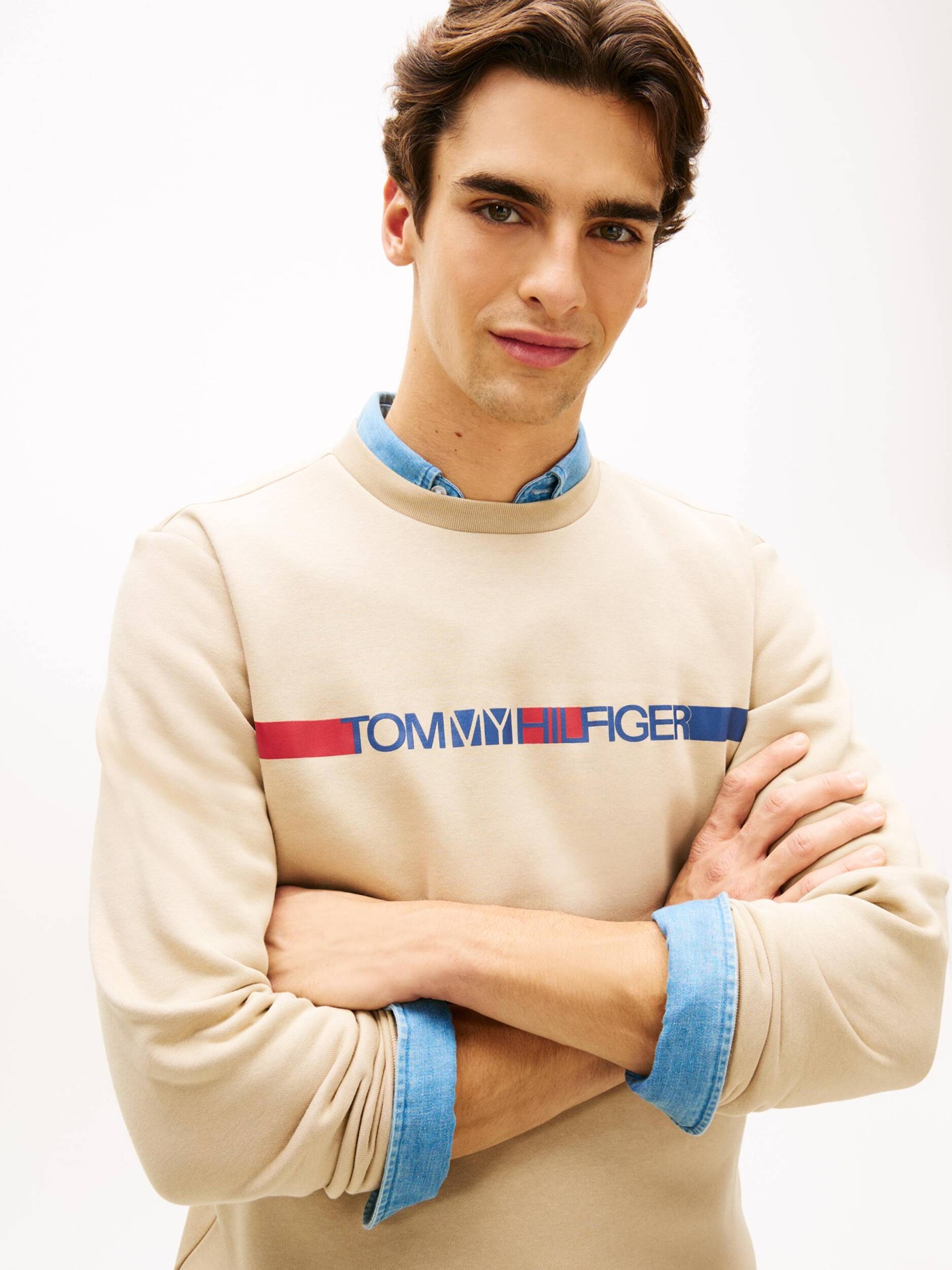detail Tommy Hilfiger pánska béžová mikina
