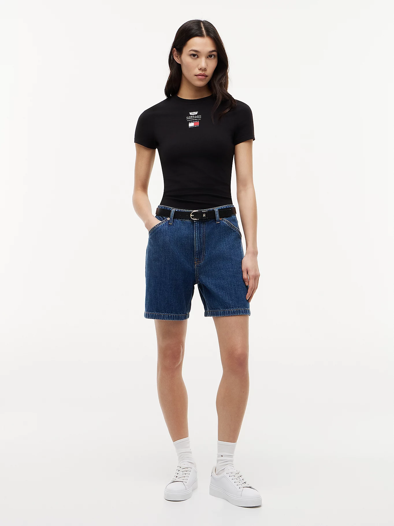 detail Tommy Hilfiger dámske čierne tričko