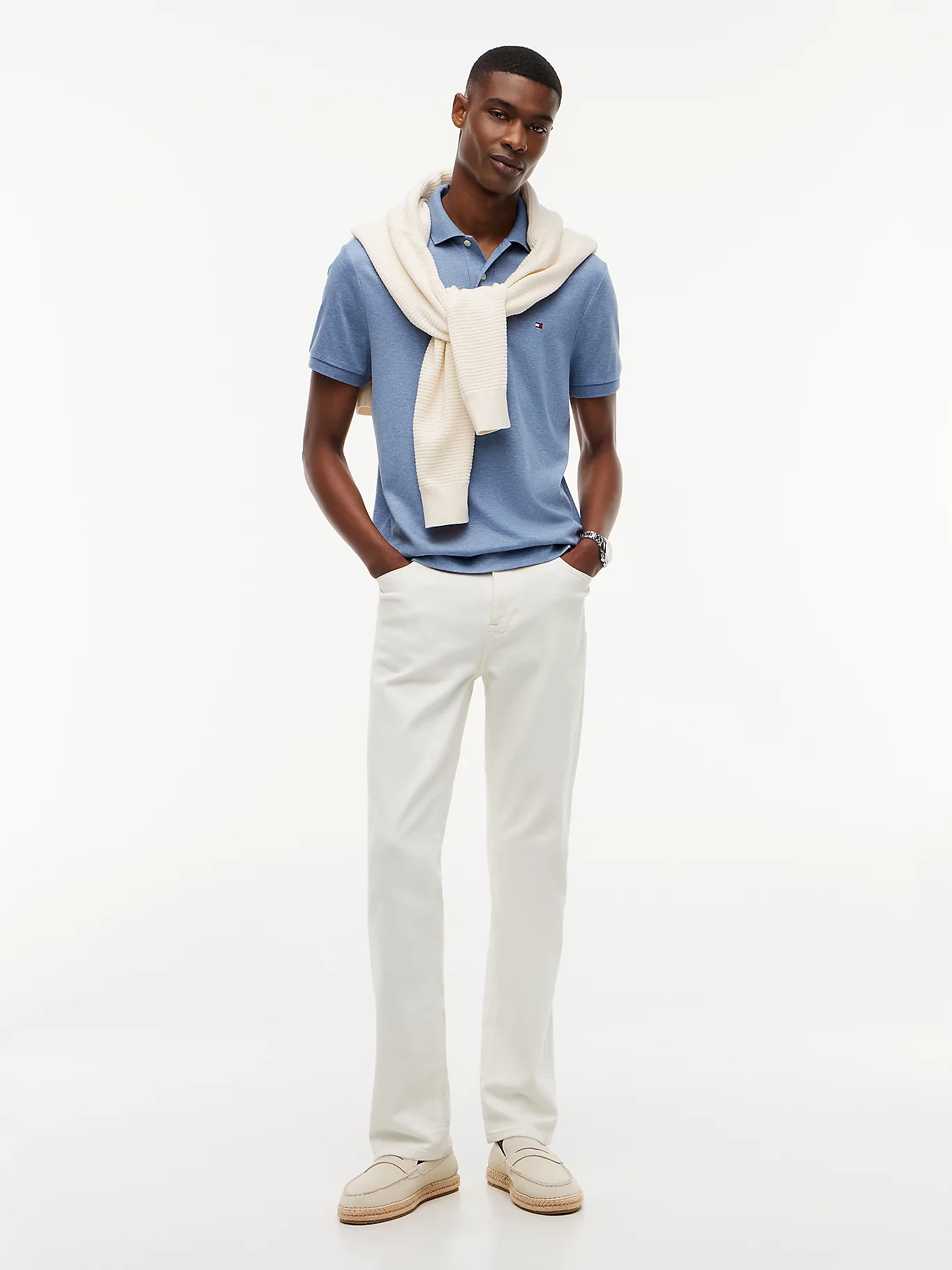 detail Tommy Hilfiger pánske modré polo tričko