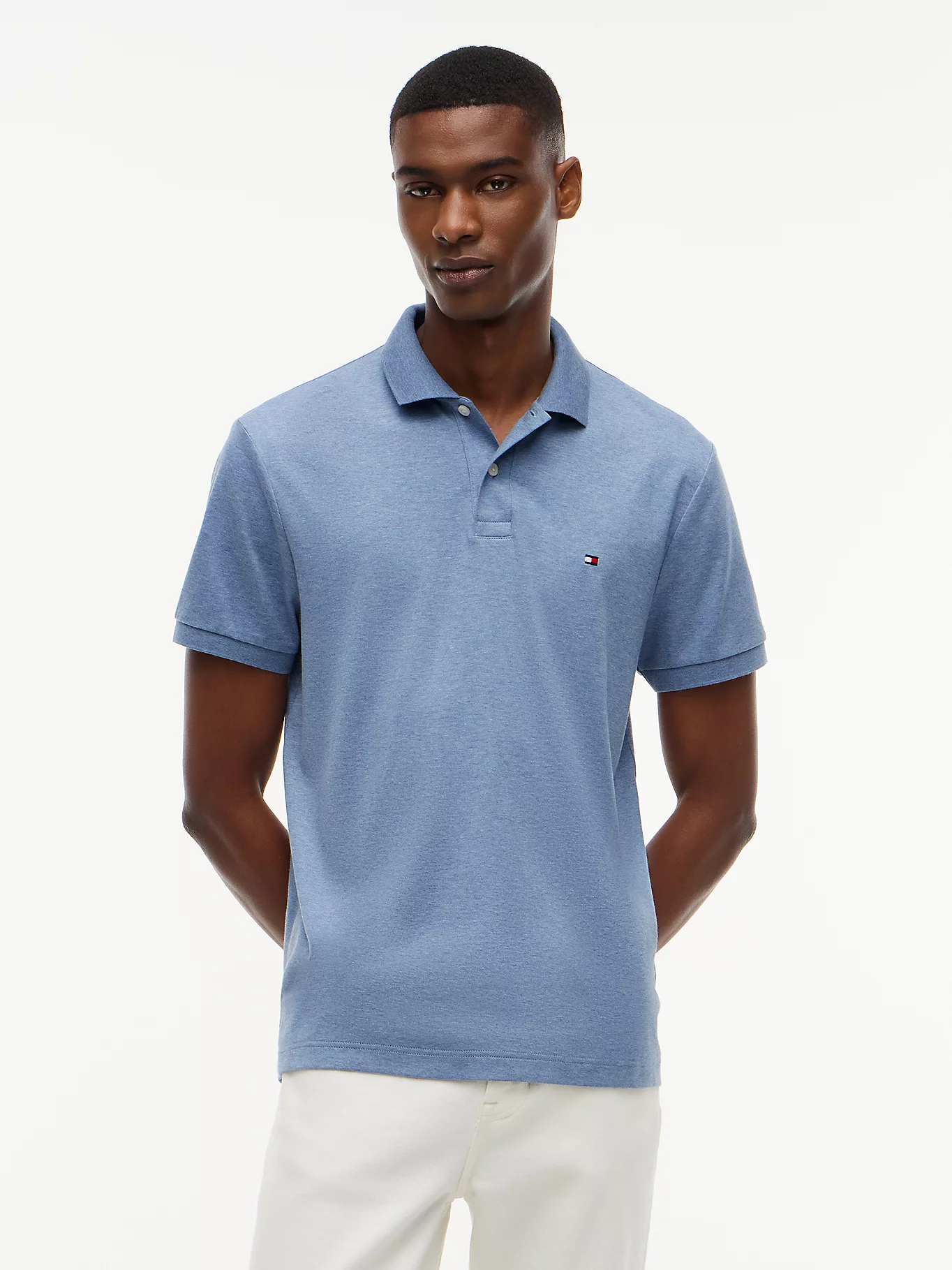 detail Tommy Hilfiger pánske modré polo tričko