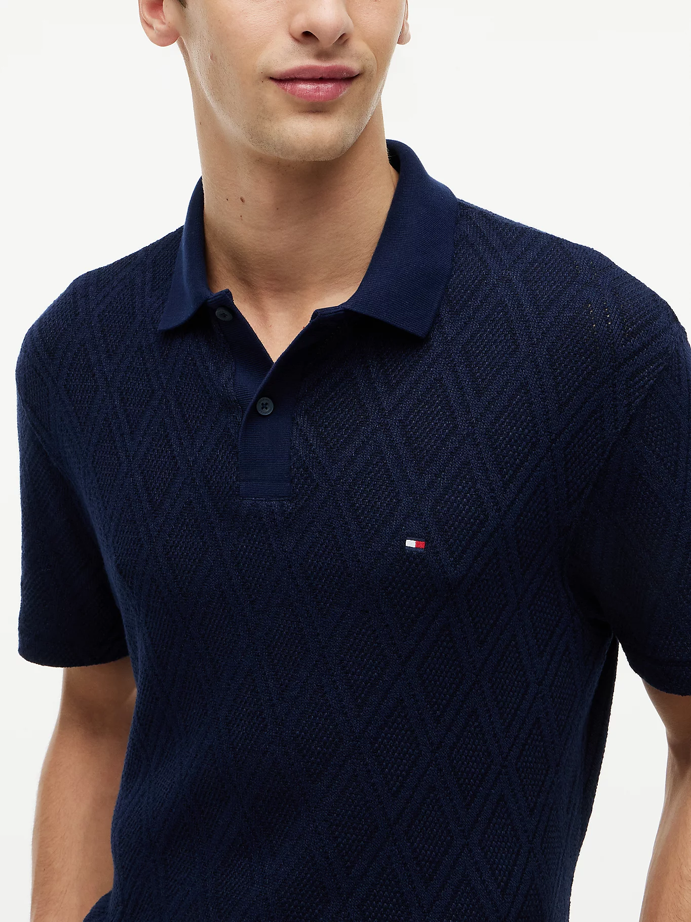 detail Tommy Hilfiger pánske tmavo modré polo tričko