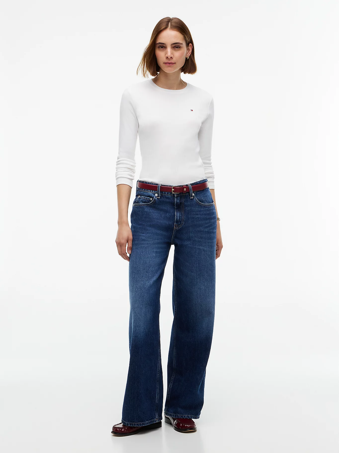 detail Tommy Hilfiger dámske biele tričko