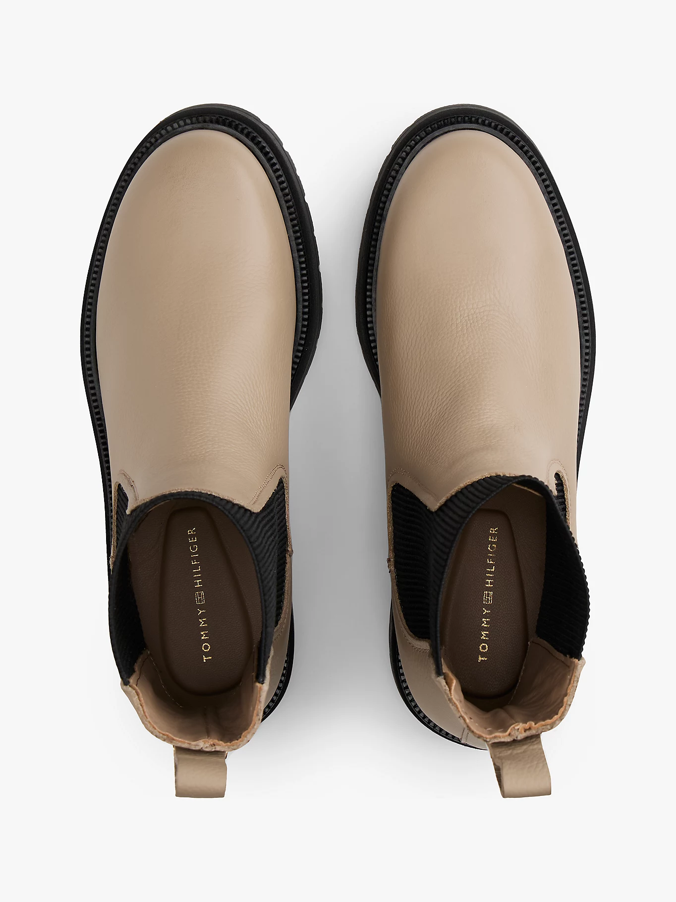 detail Tommy Hilfiger dámske béžové členkové topánky