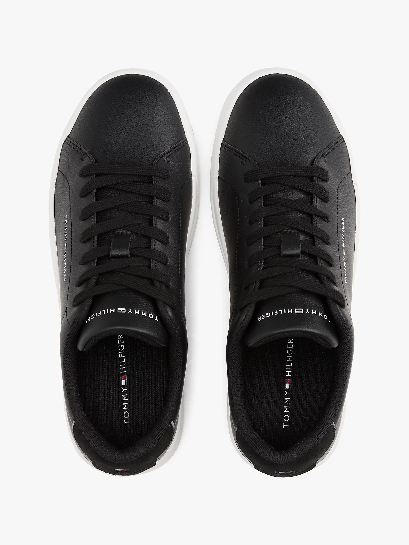 detail Tommy Hilfiger pánske čierne tenisky