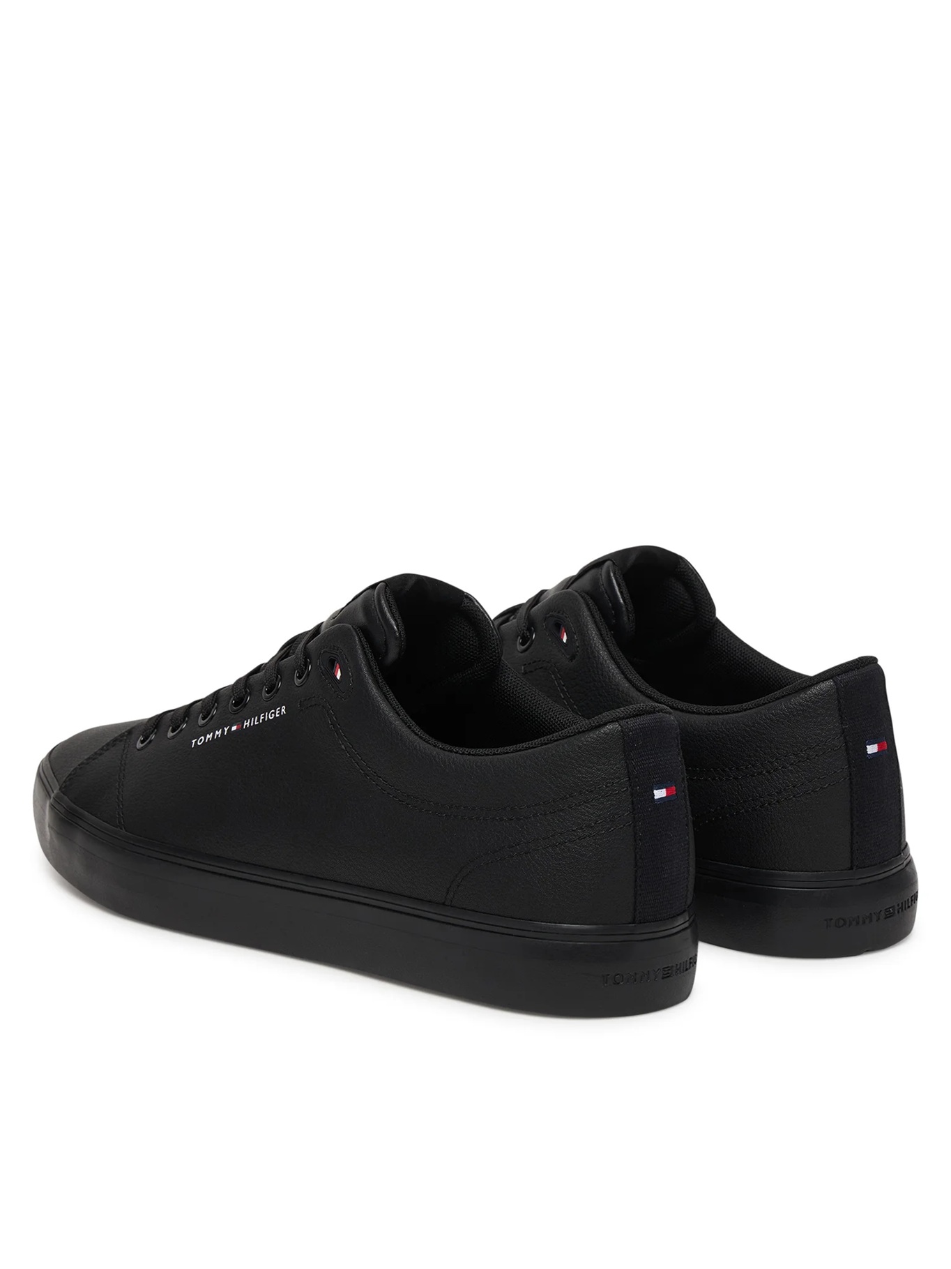 detail   Tommy Hilfiger pánske čierne tenisky