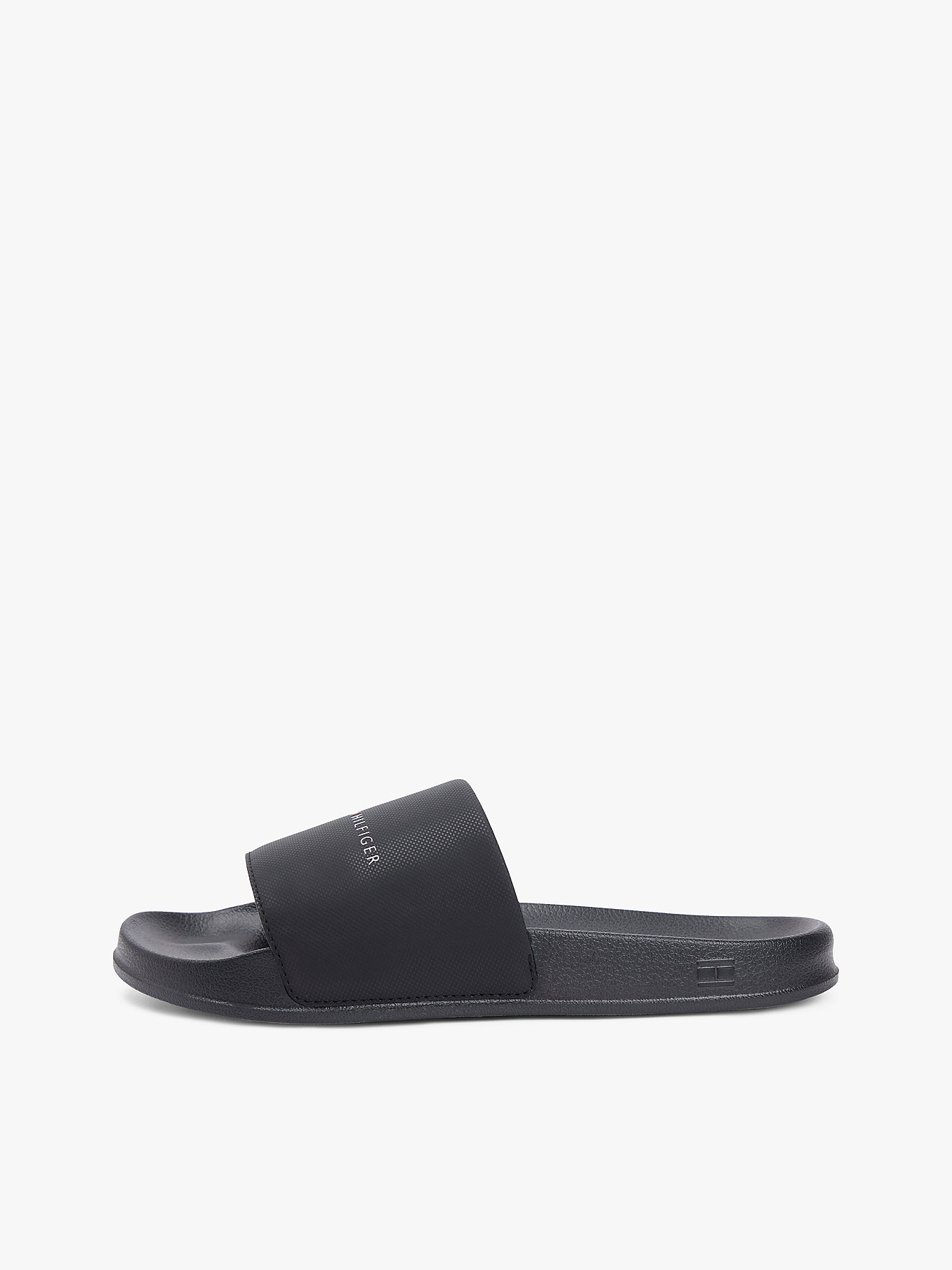 detail Tommy Hilfiger pánske čierne šľapky