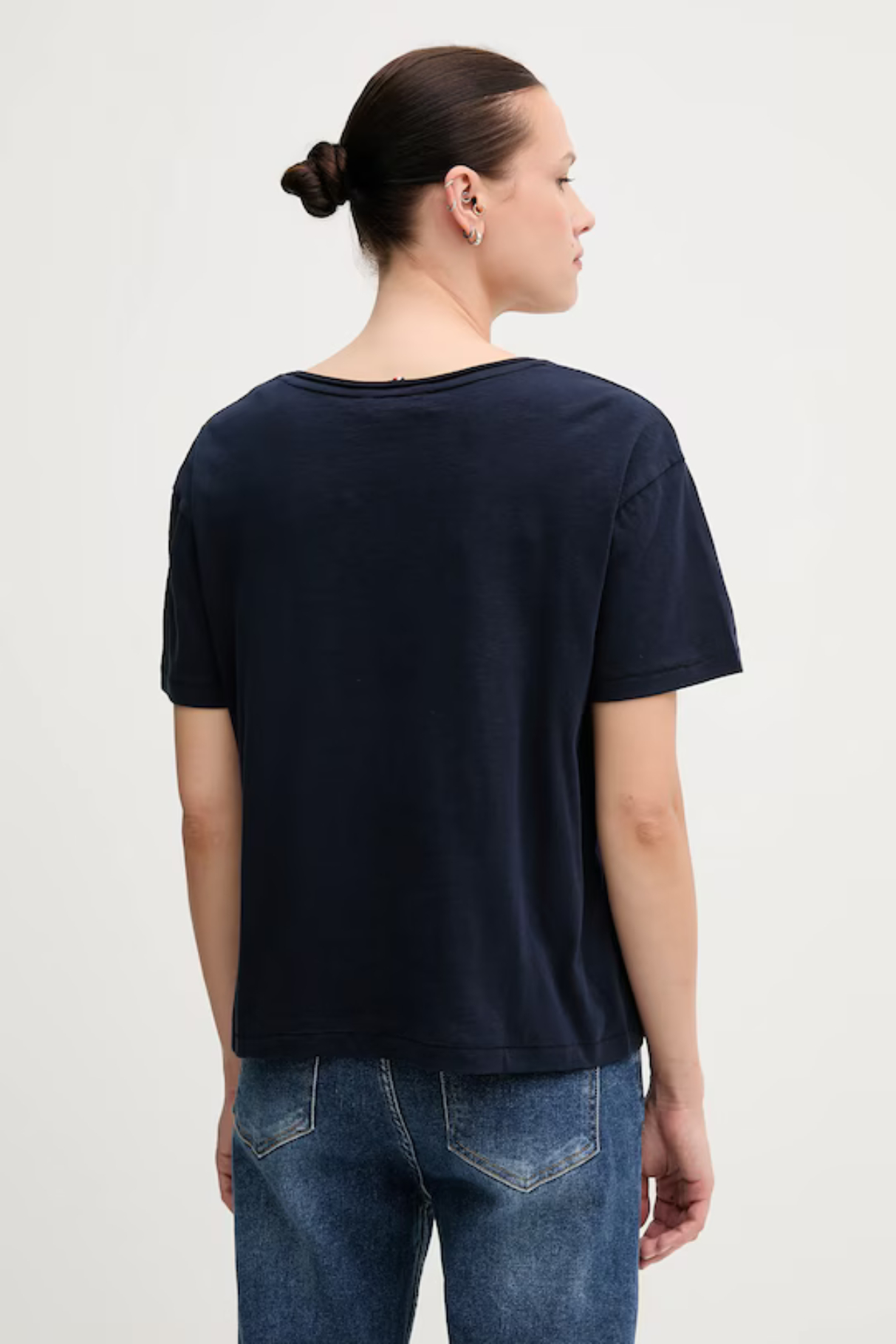 detail Tommy Hilfiger dámske basic tričko