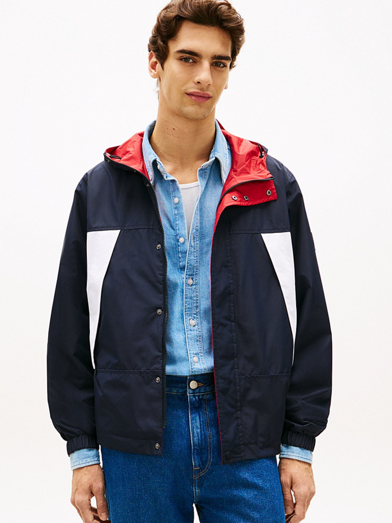 detail Tommy Hilfiger pánska obojstranná bunda 