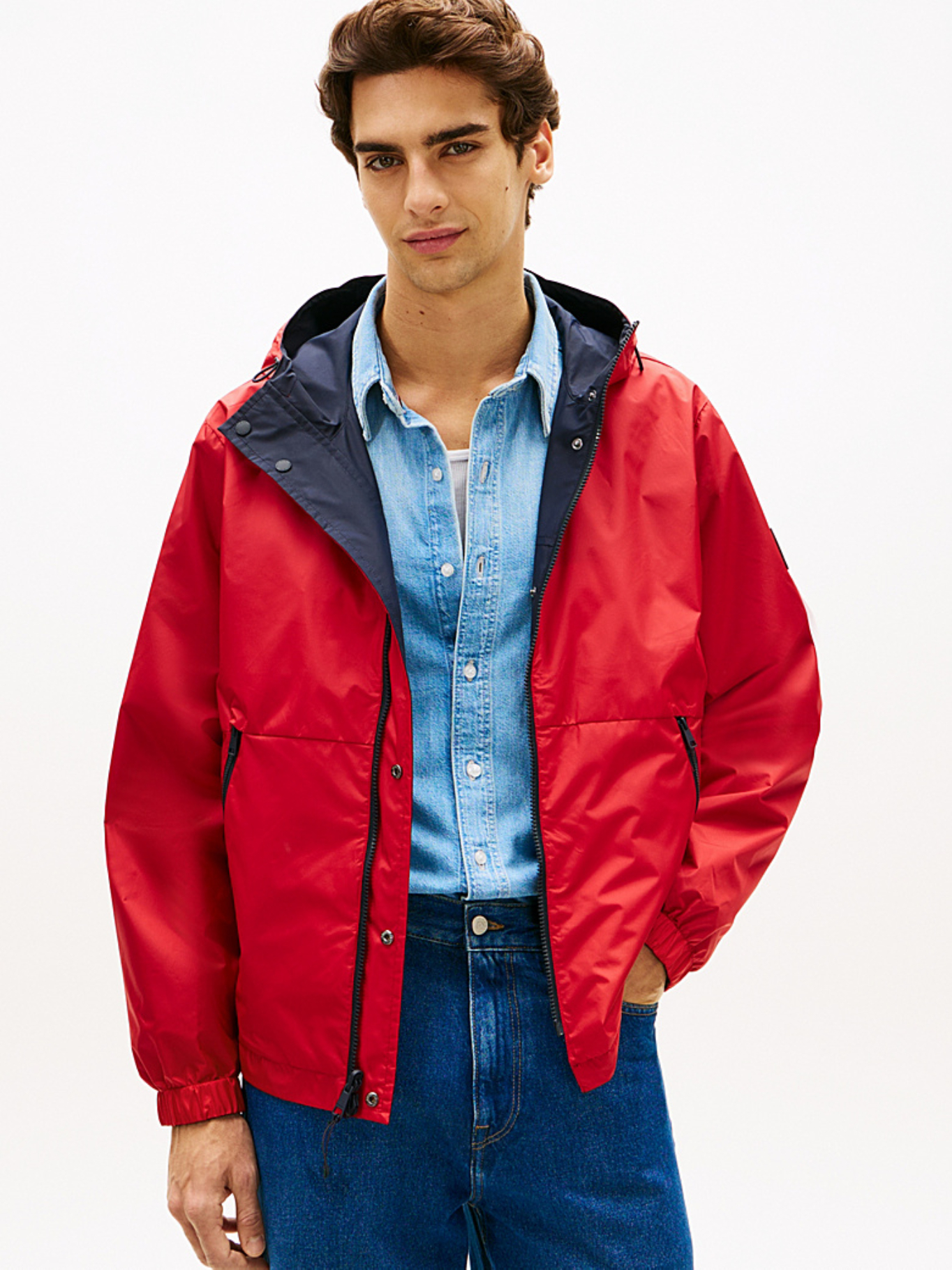 detail Tommy Hilfiger pánska obojstranná bunda 