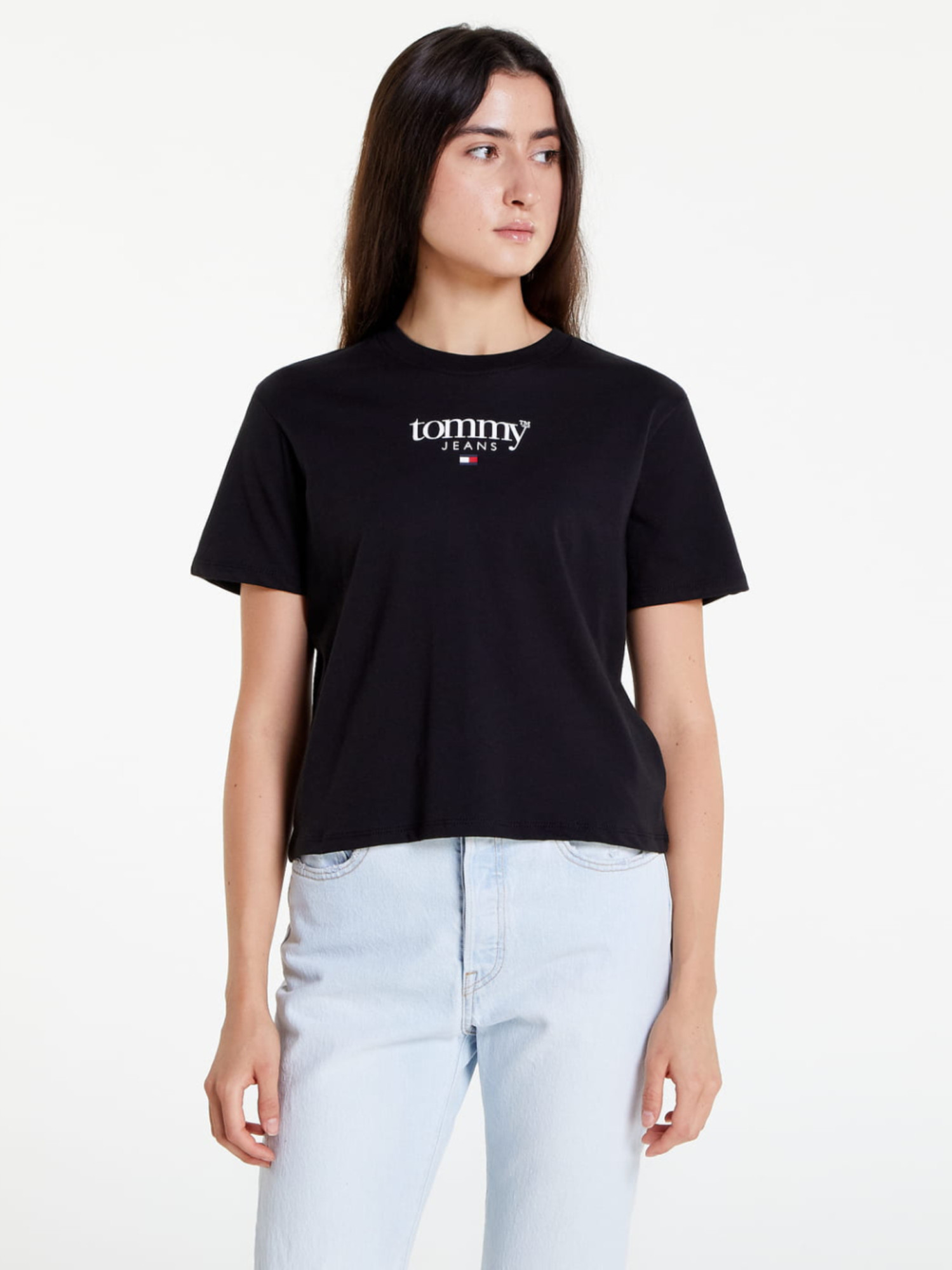 detail Tommy Jeans dámske čierne tričko