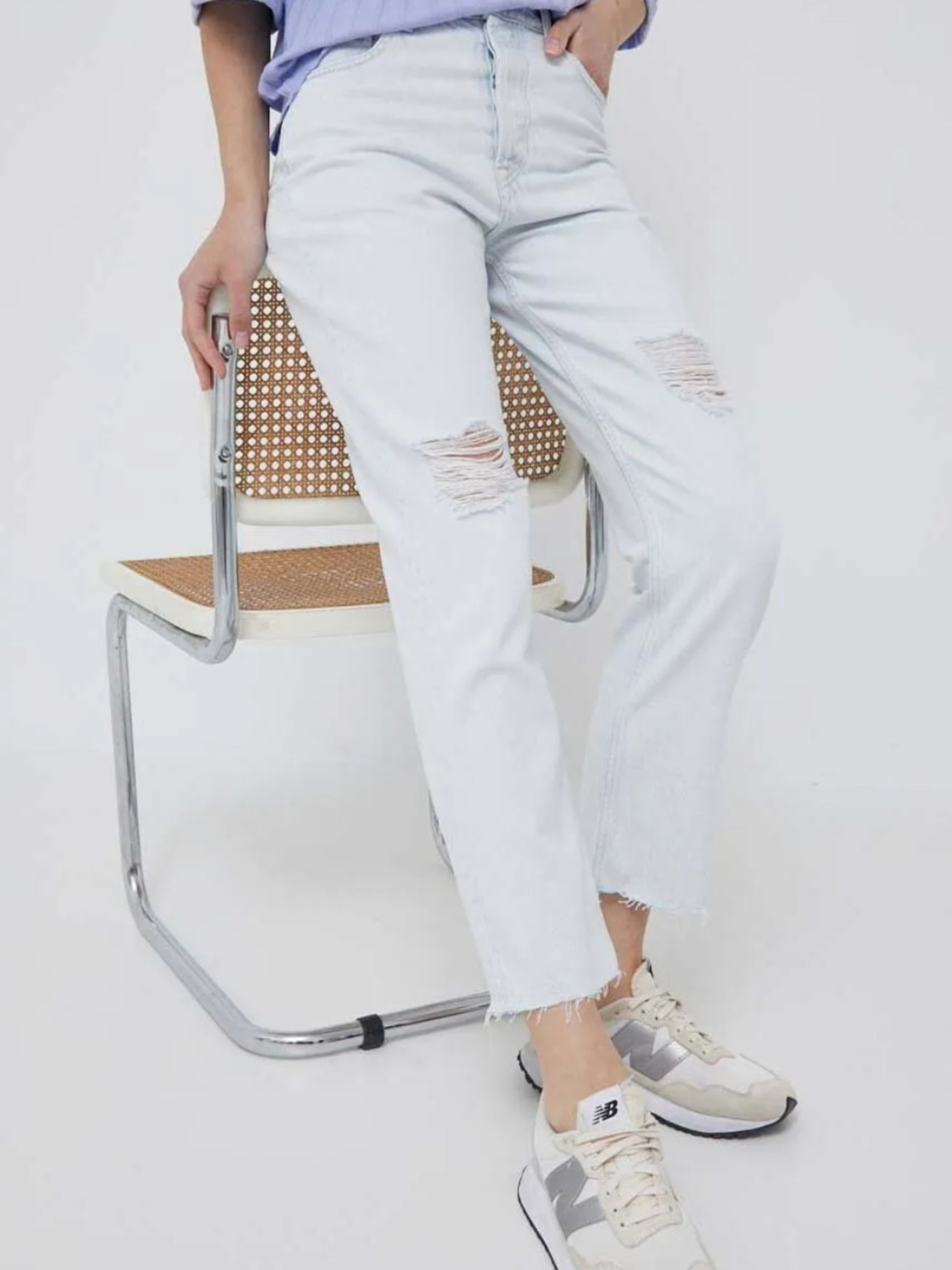 detail Pepe Jeans dámske svetlo modré džínsy Celyn