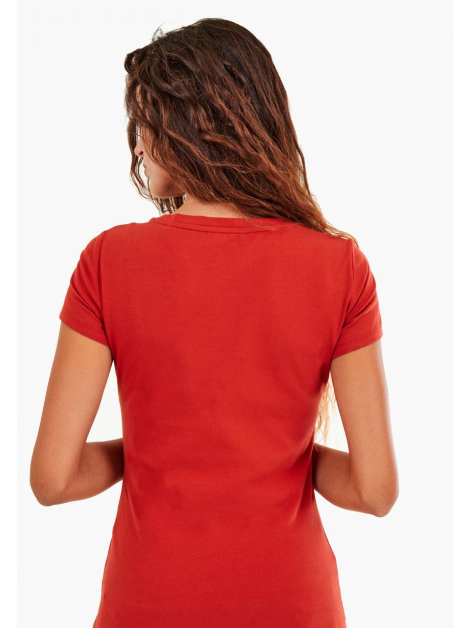 detail Guess dámske tehlové tričko