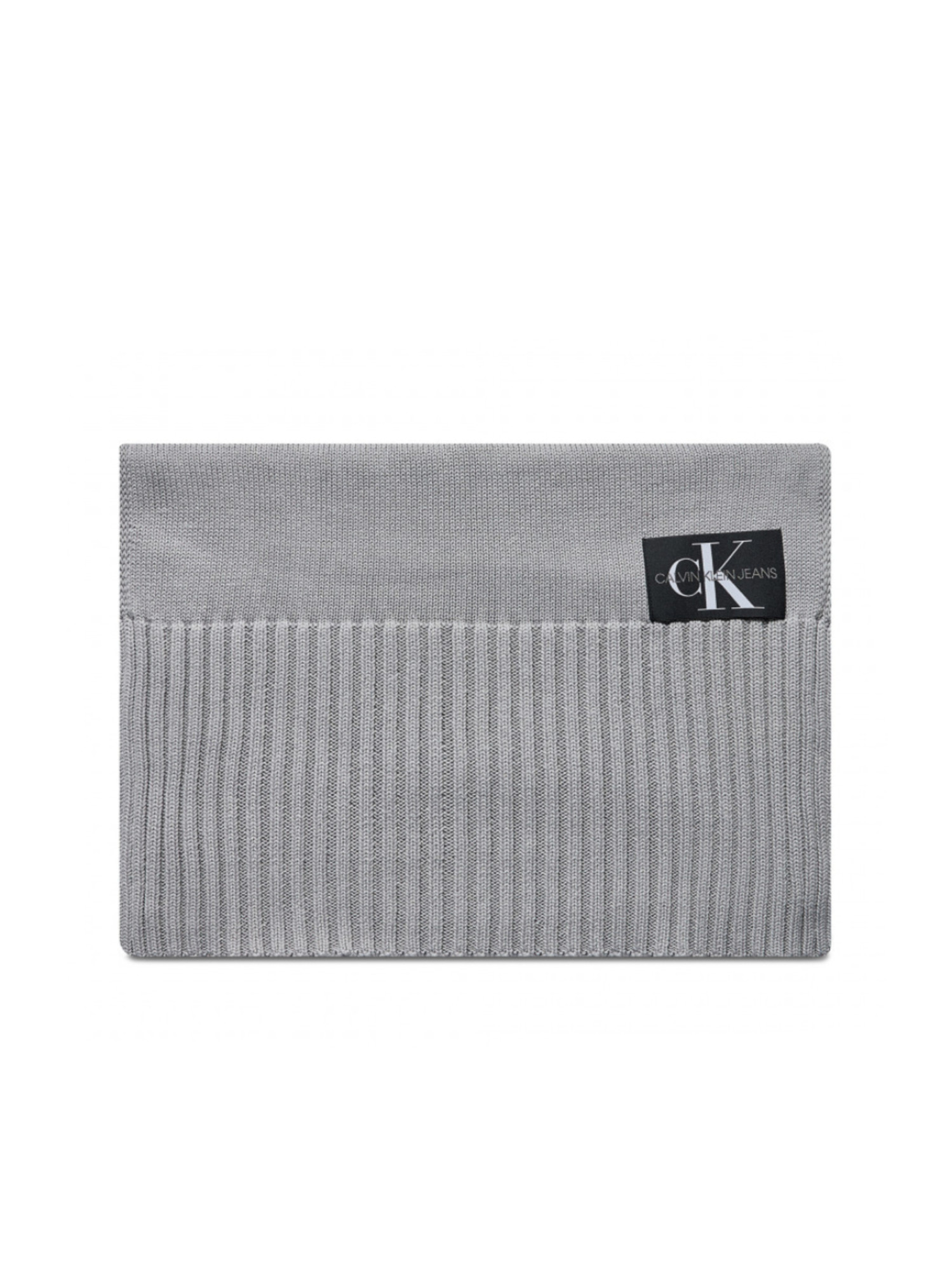 detail Calvin Klein pánsky šedý šál